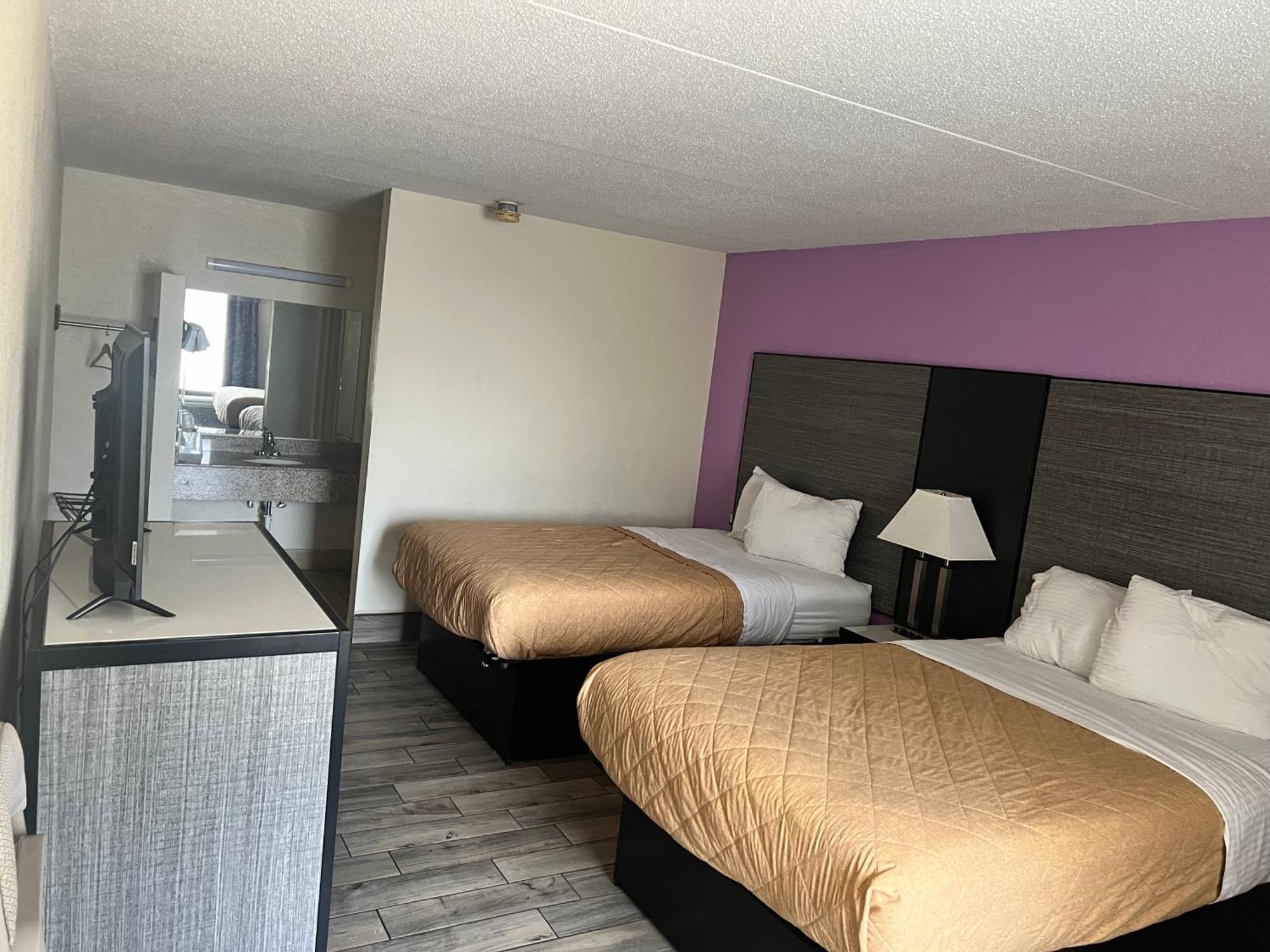 Double Room Two Double Beds Non-Smoking