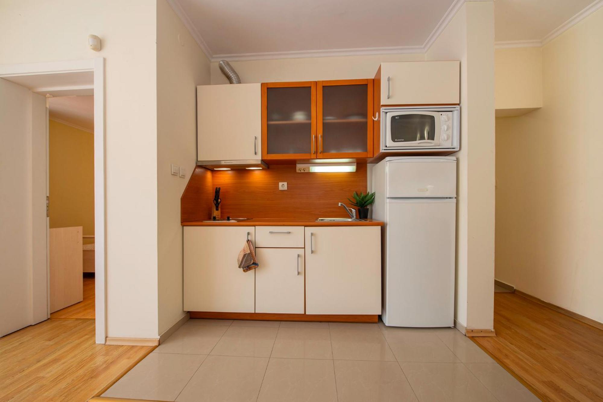 1-Bedroom Apartment