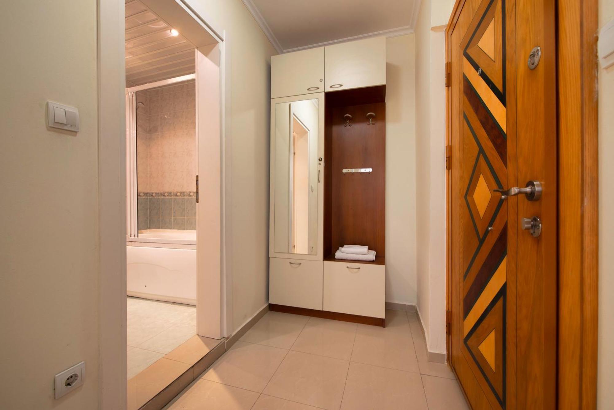 1-Bedroom Apartment