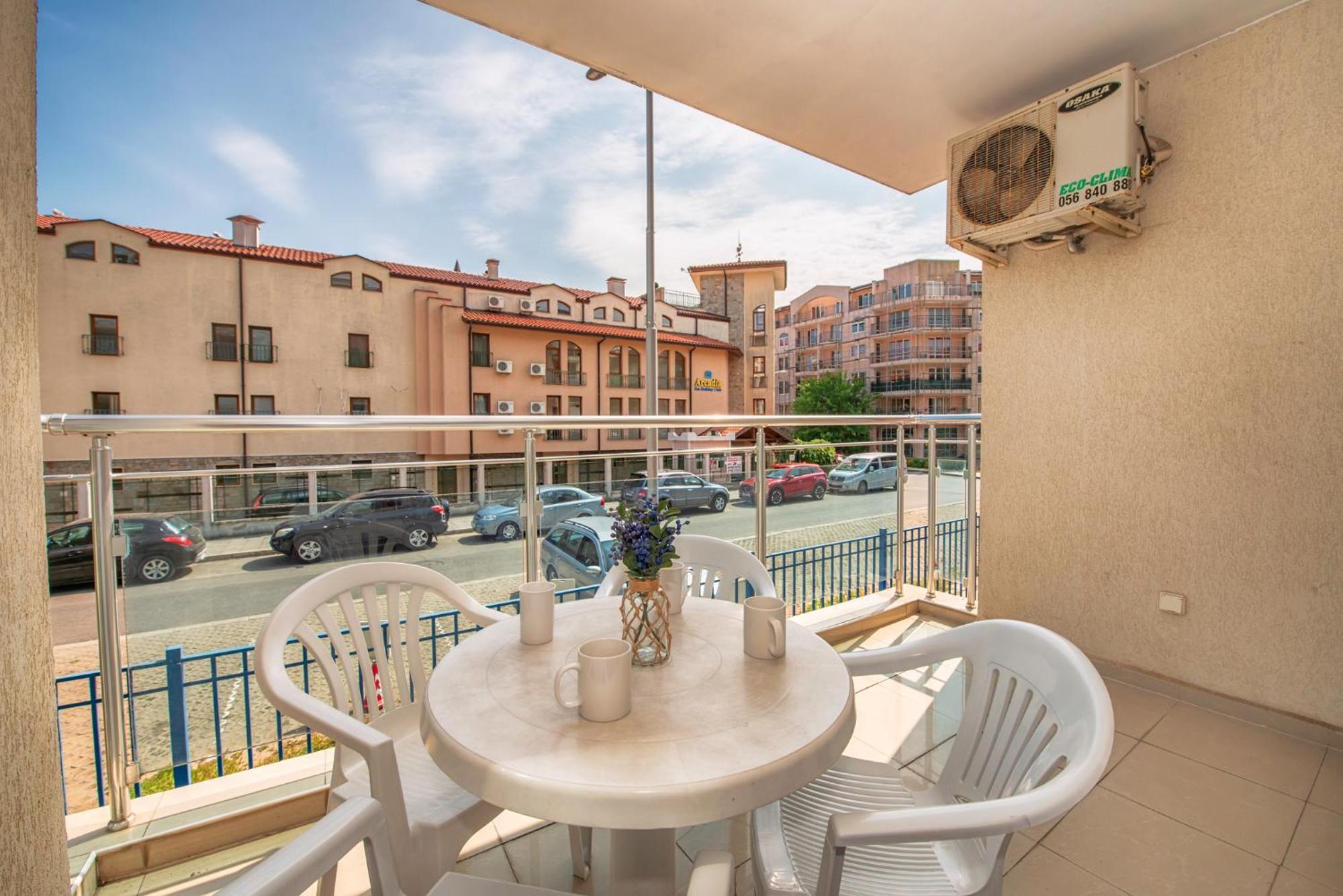 1-Bedroom Apartment