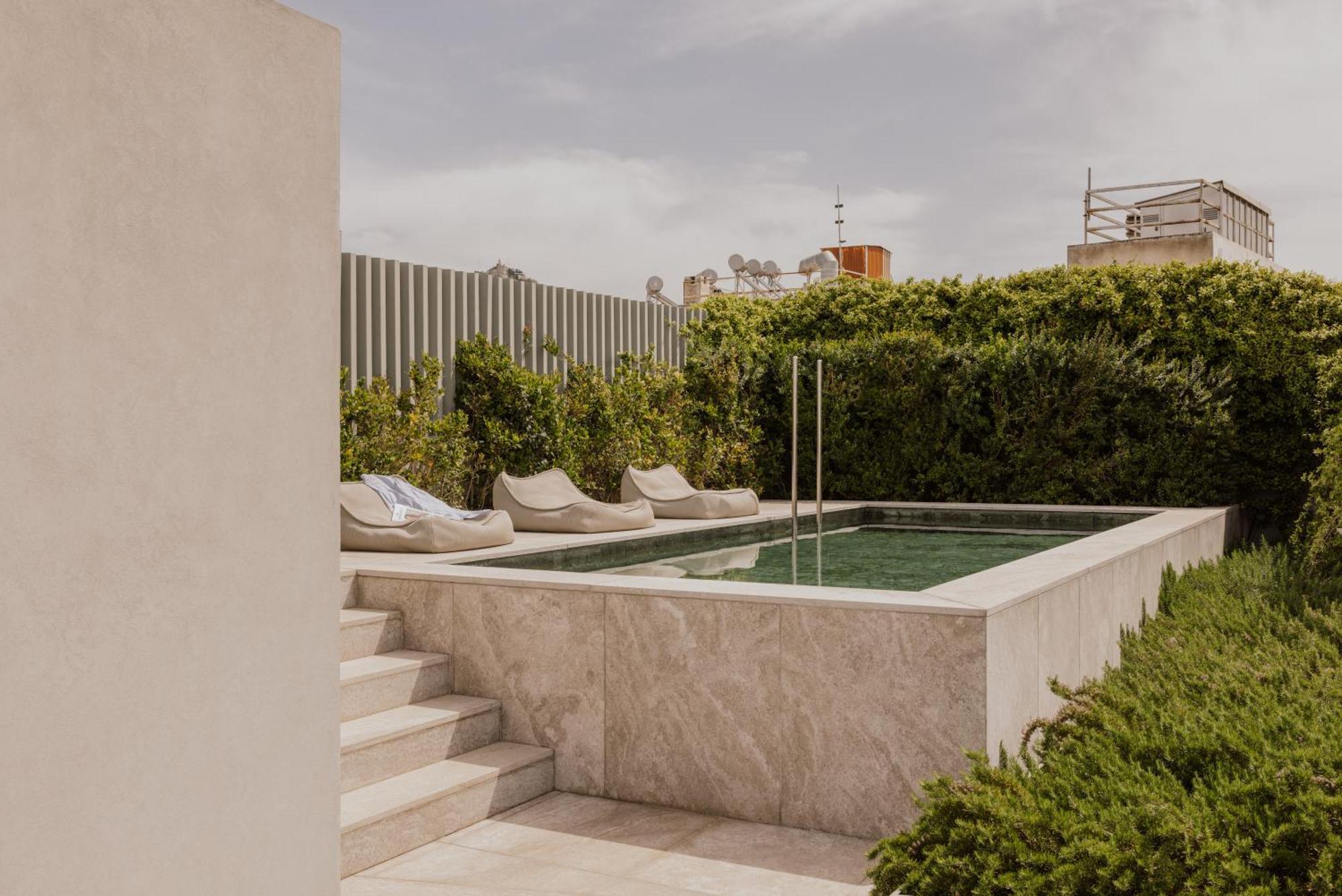 Penthouse Suite private swimming pool