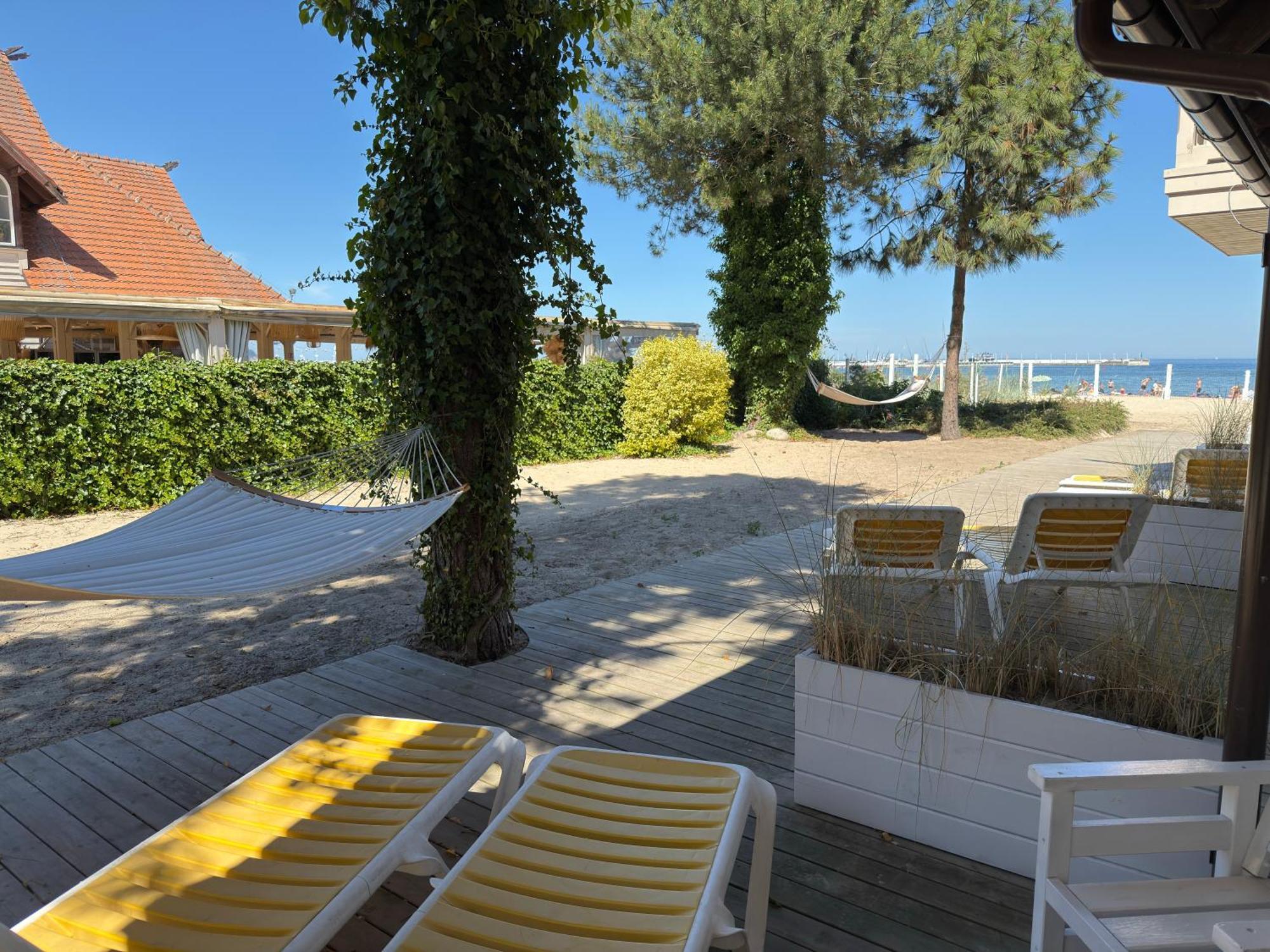 Deluxe Double Room Beach access