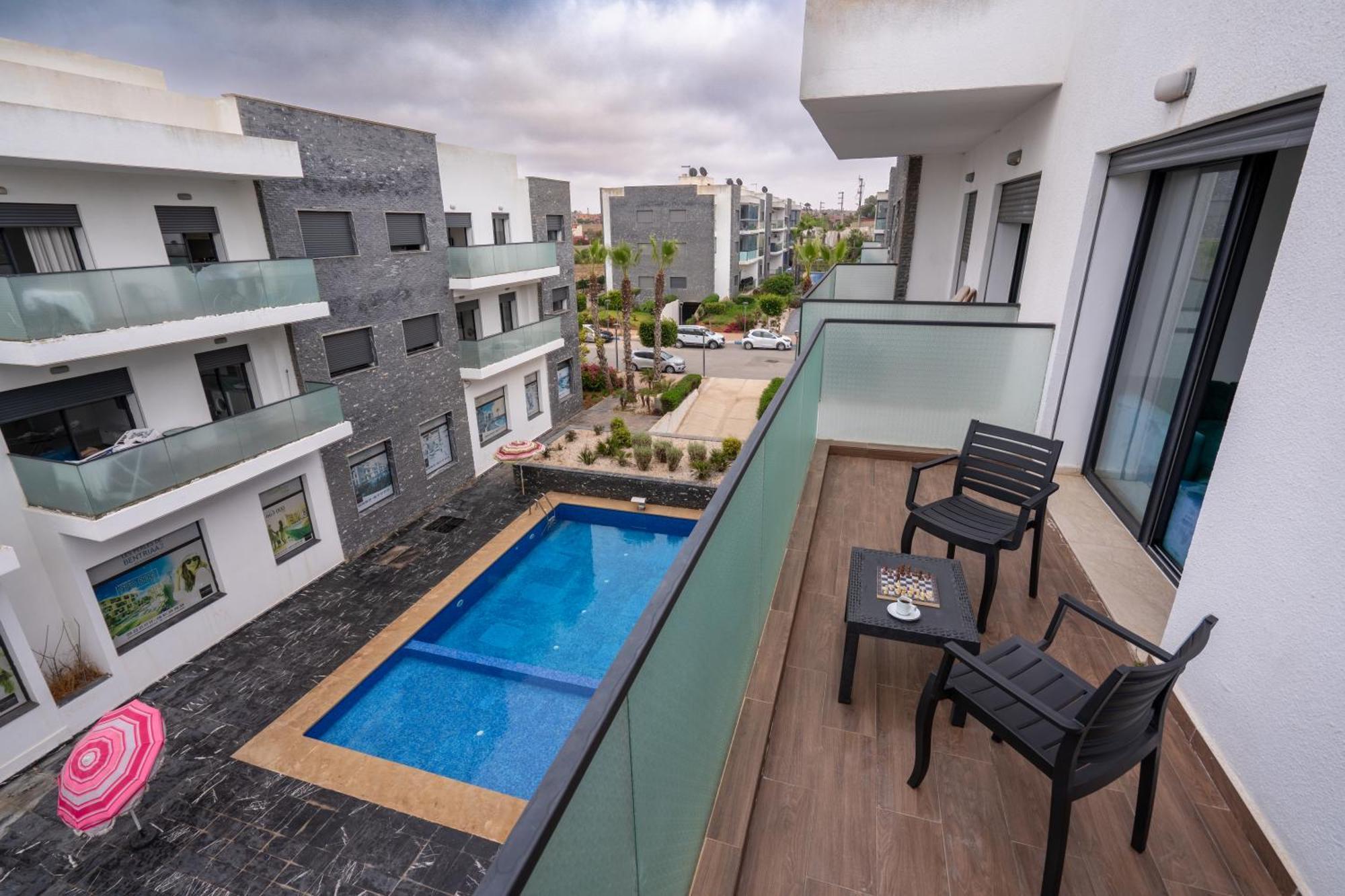 Apartment Pool View