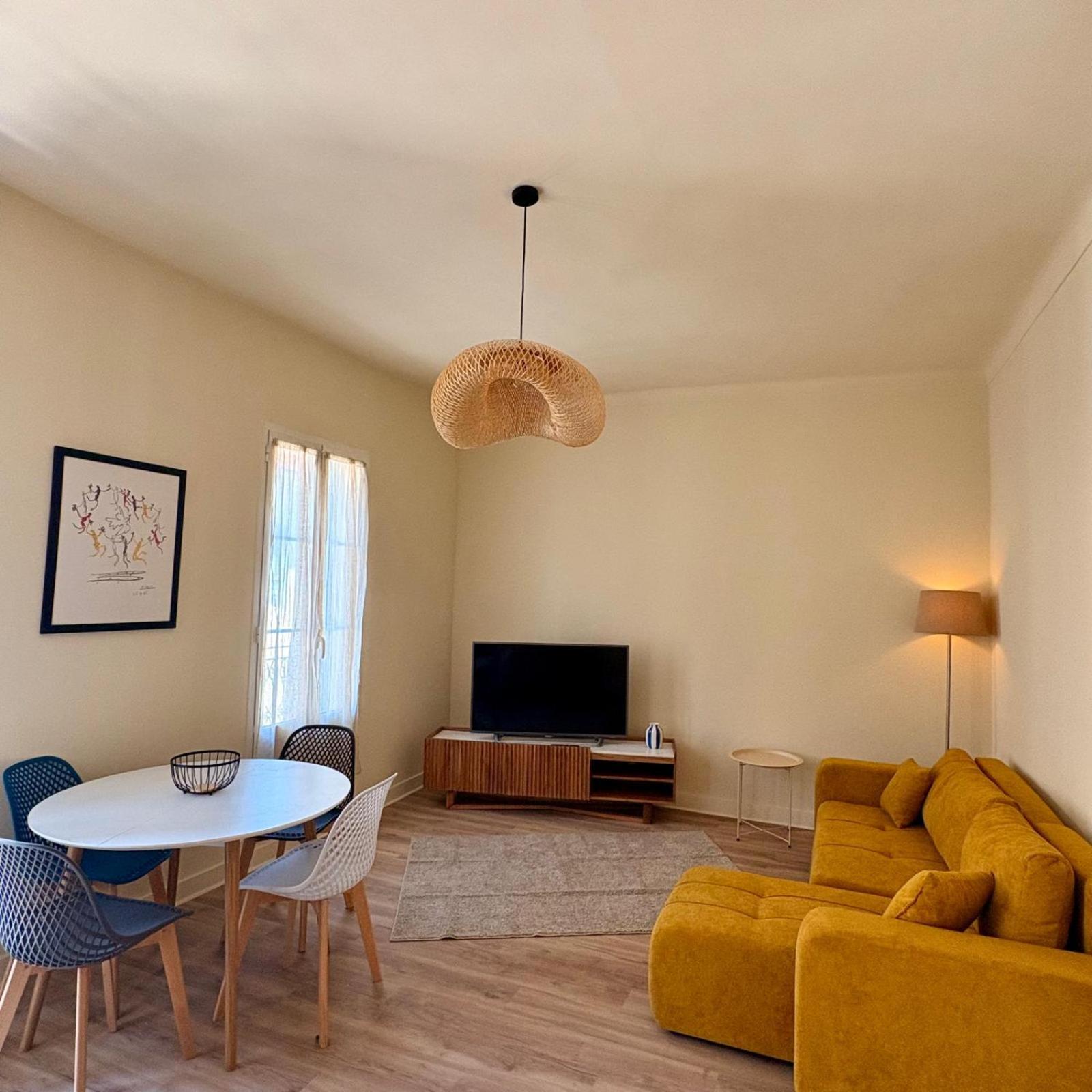 Family Two-Bedroom Apartment No elevator 4th floor