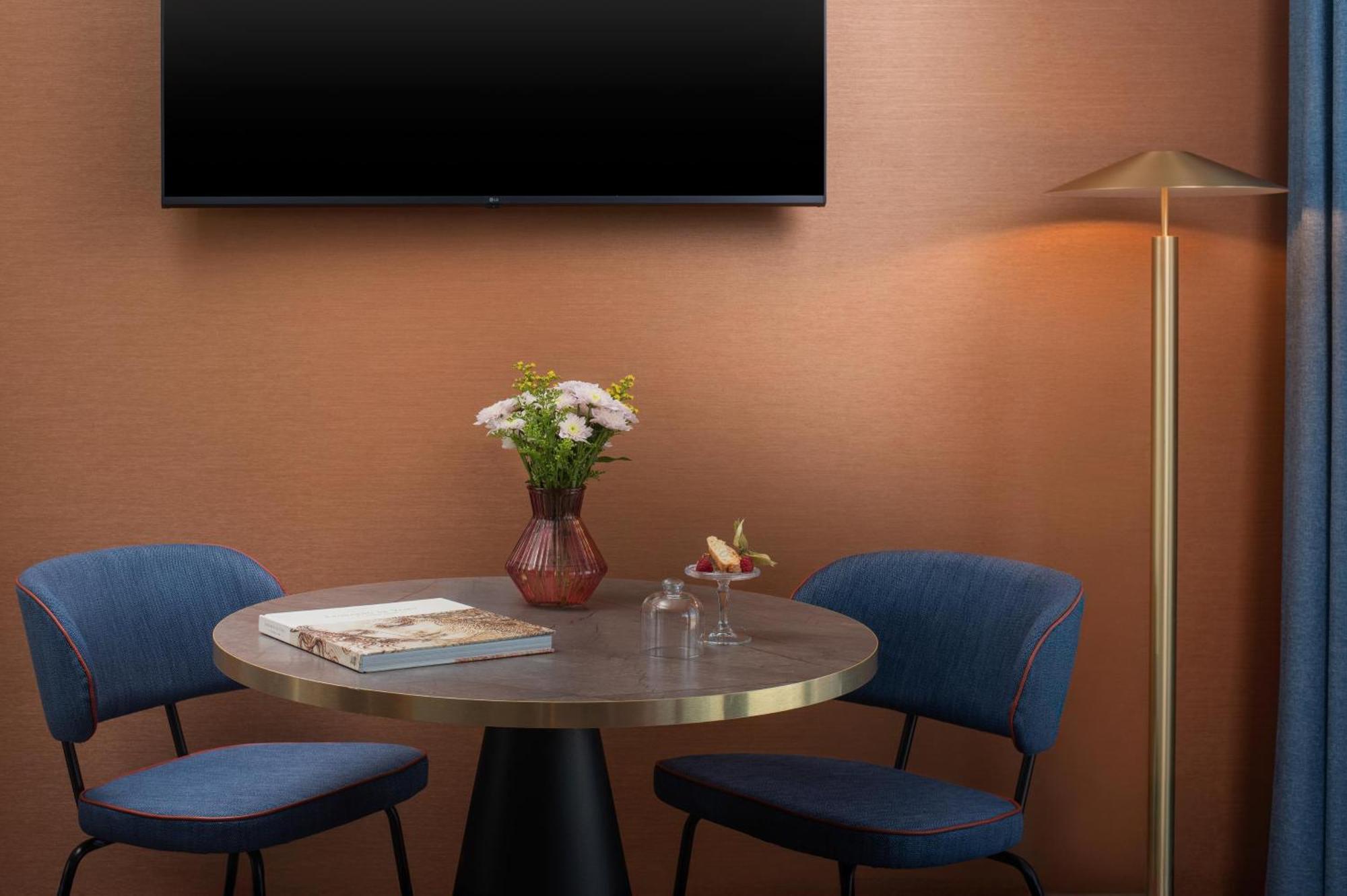 Suite Junior avec Terrasse - Vue sur Environs