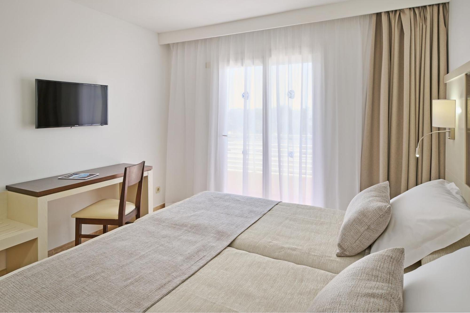 One-Bedroom Apartment,1687458382:JPEG
