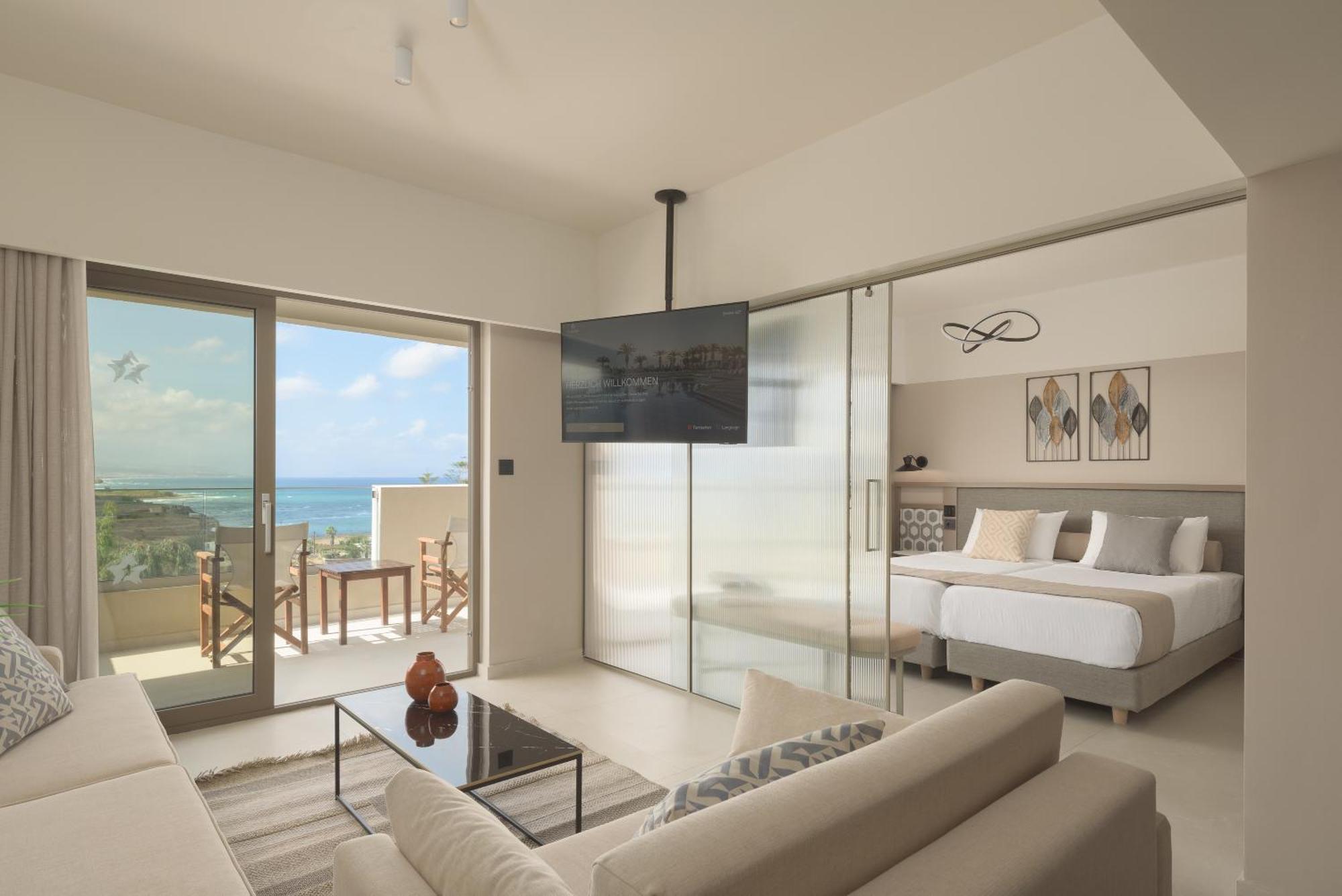 Junior Suite met Zijdelings Uitzicht op Zee