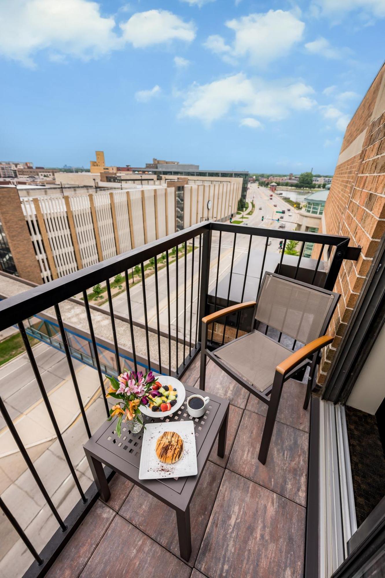 King Suite Sofa Bed Balcony