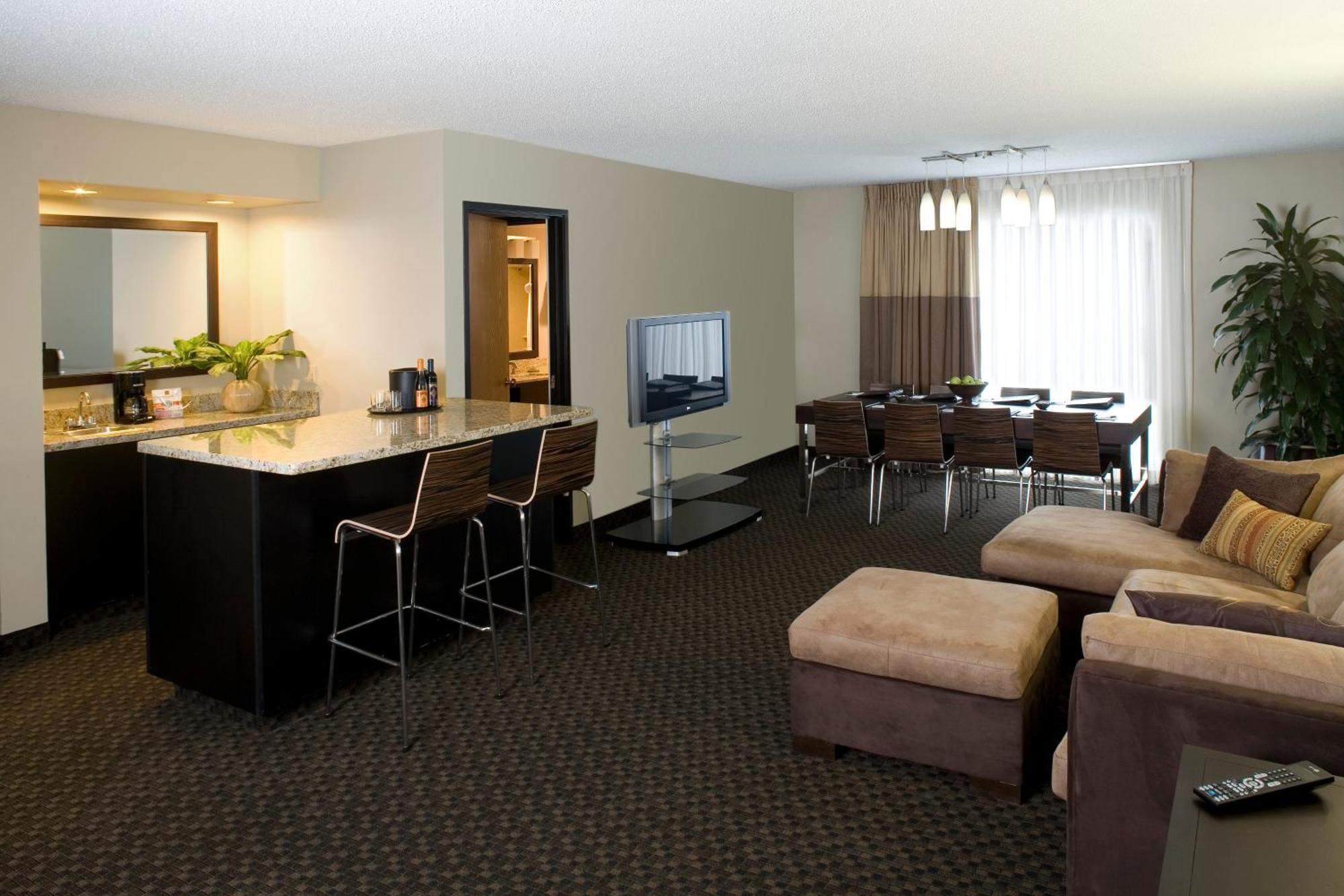 One-Bedroom Executive King Suite