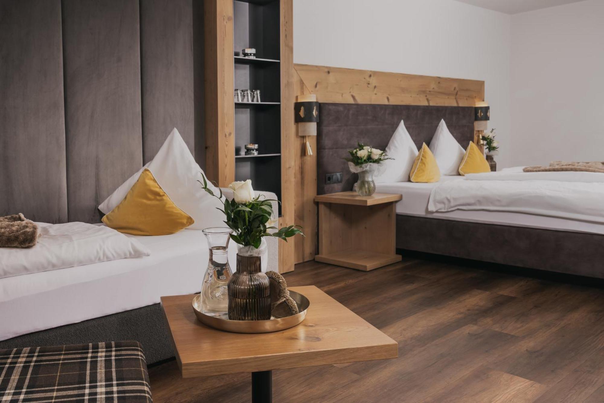 Triple Room with Balcony,1687477691:JPEG