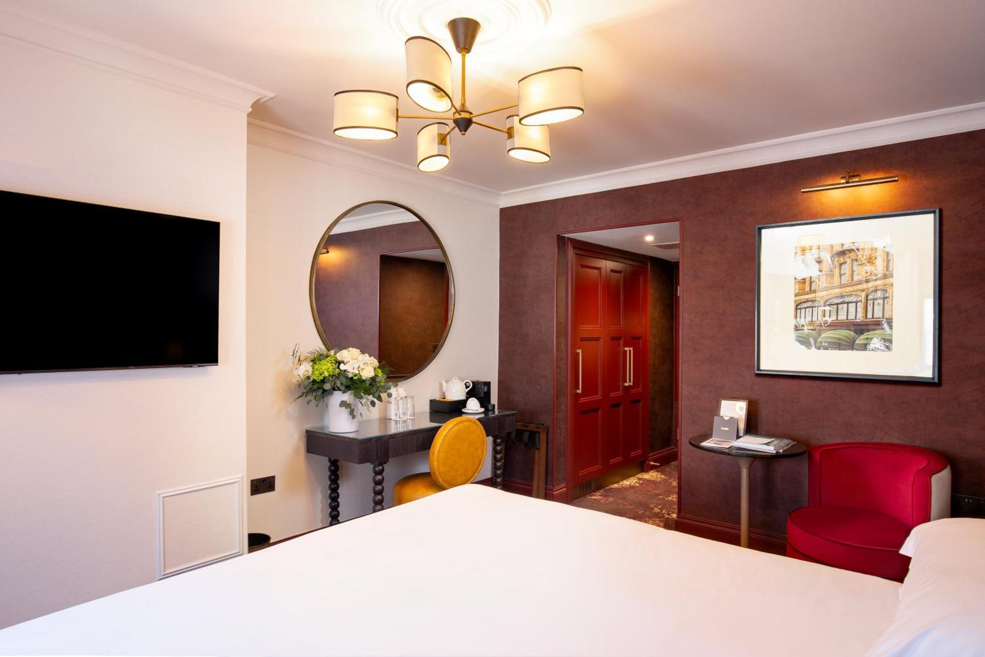 Superior King Room