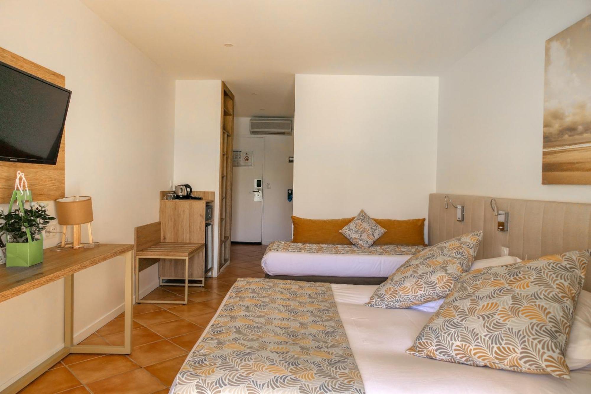 Classic Triple Room
