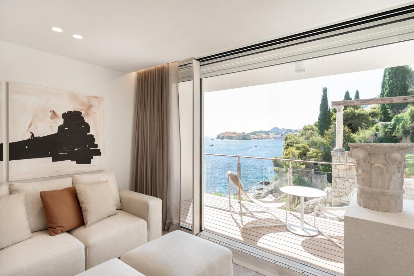 Romantiko Suite