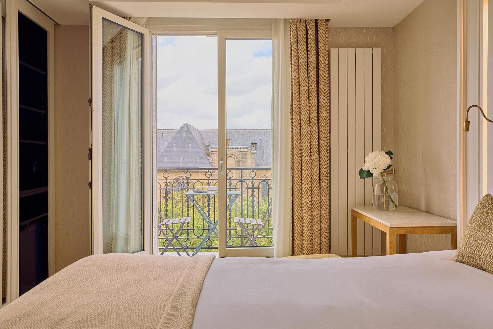Privilege Room Saint-Germain-des-Prés Church View