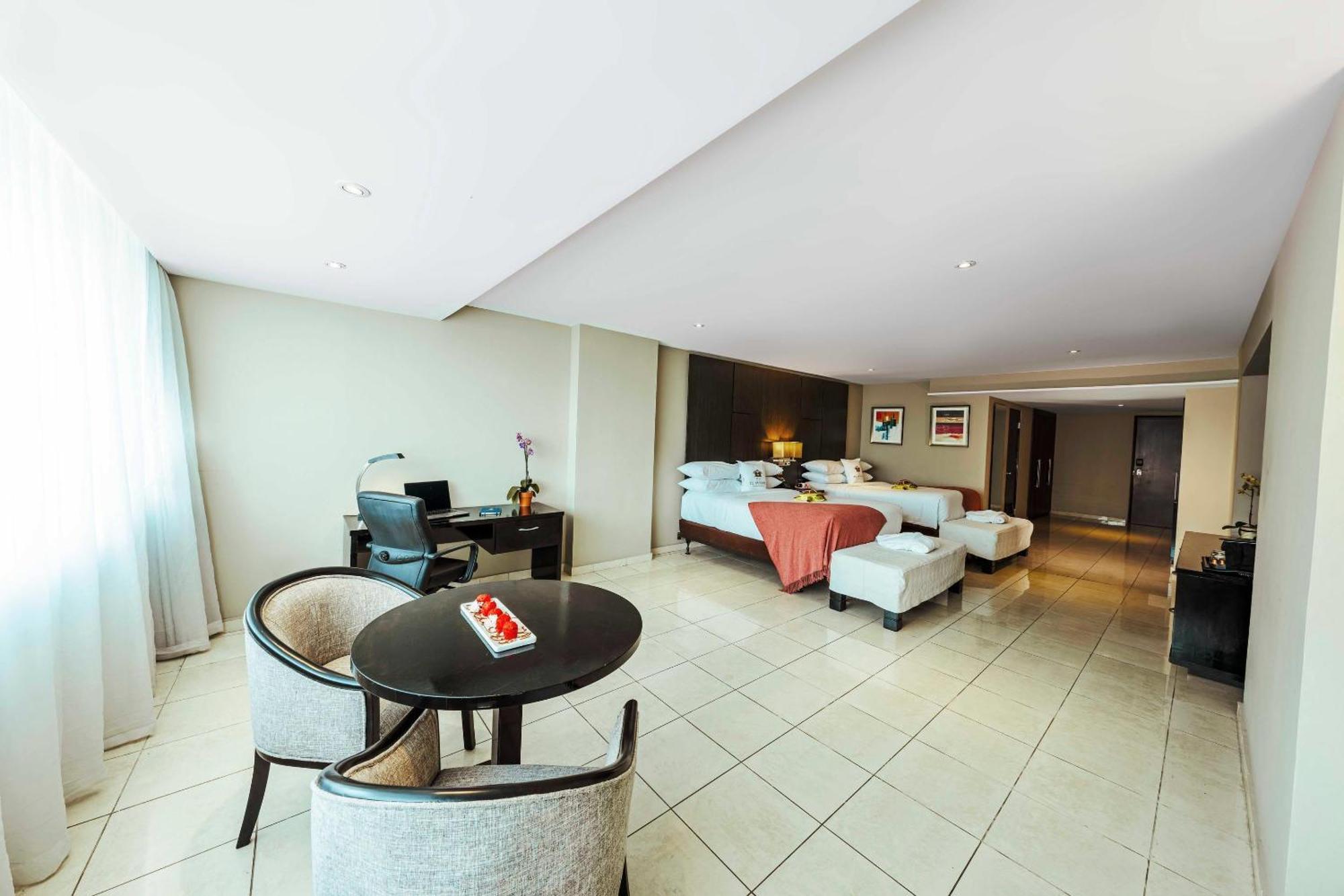 2 Double Beds Superior Room Pool View