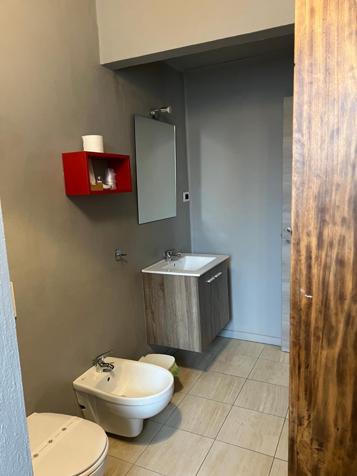 Triple Room Shower