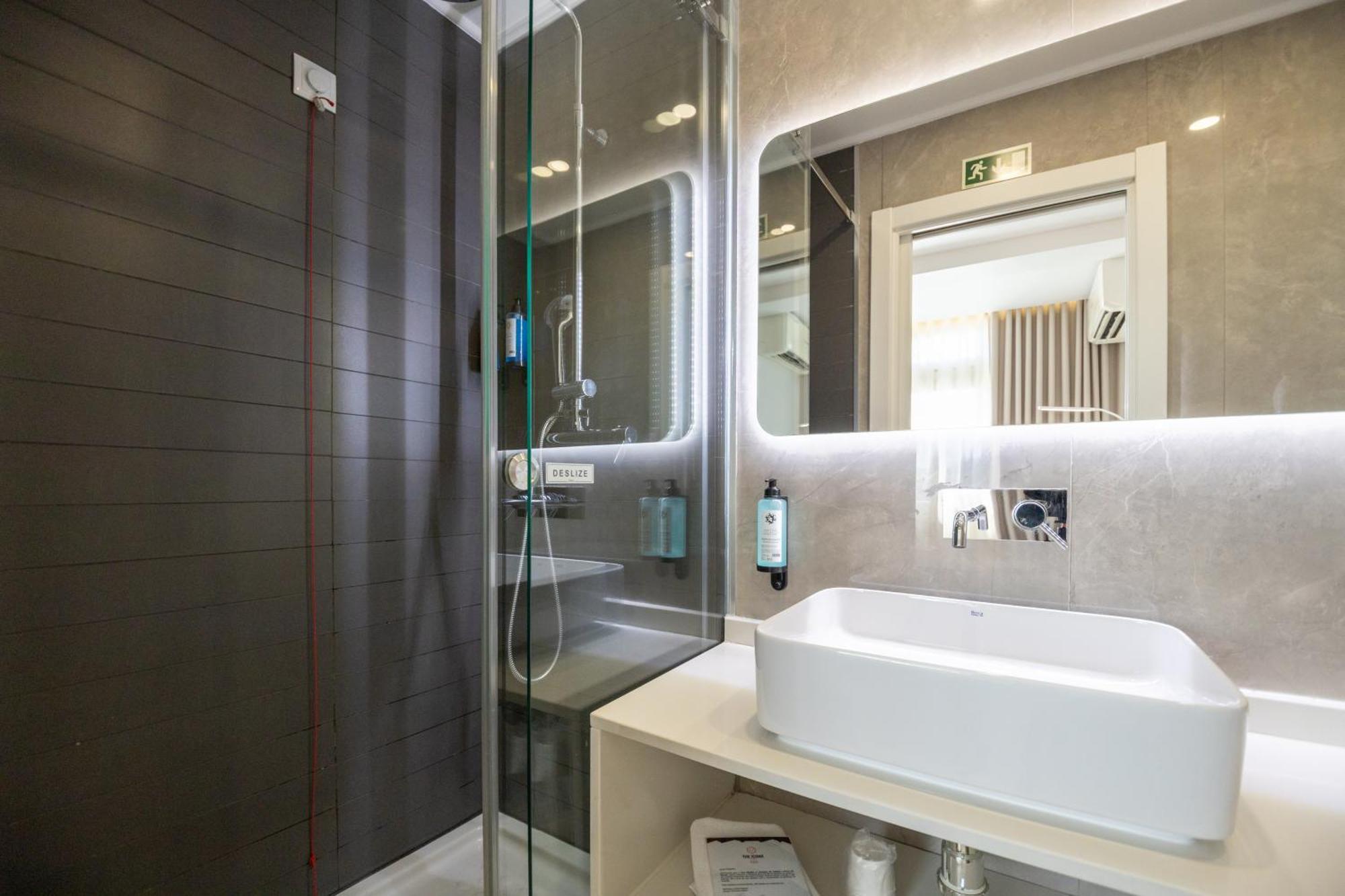 Deluxe Double Room Balcony