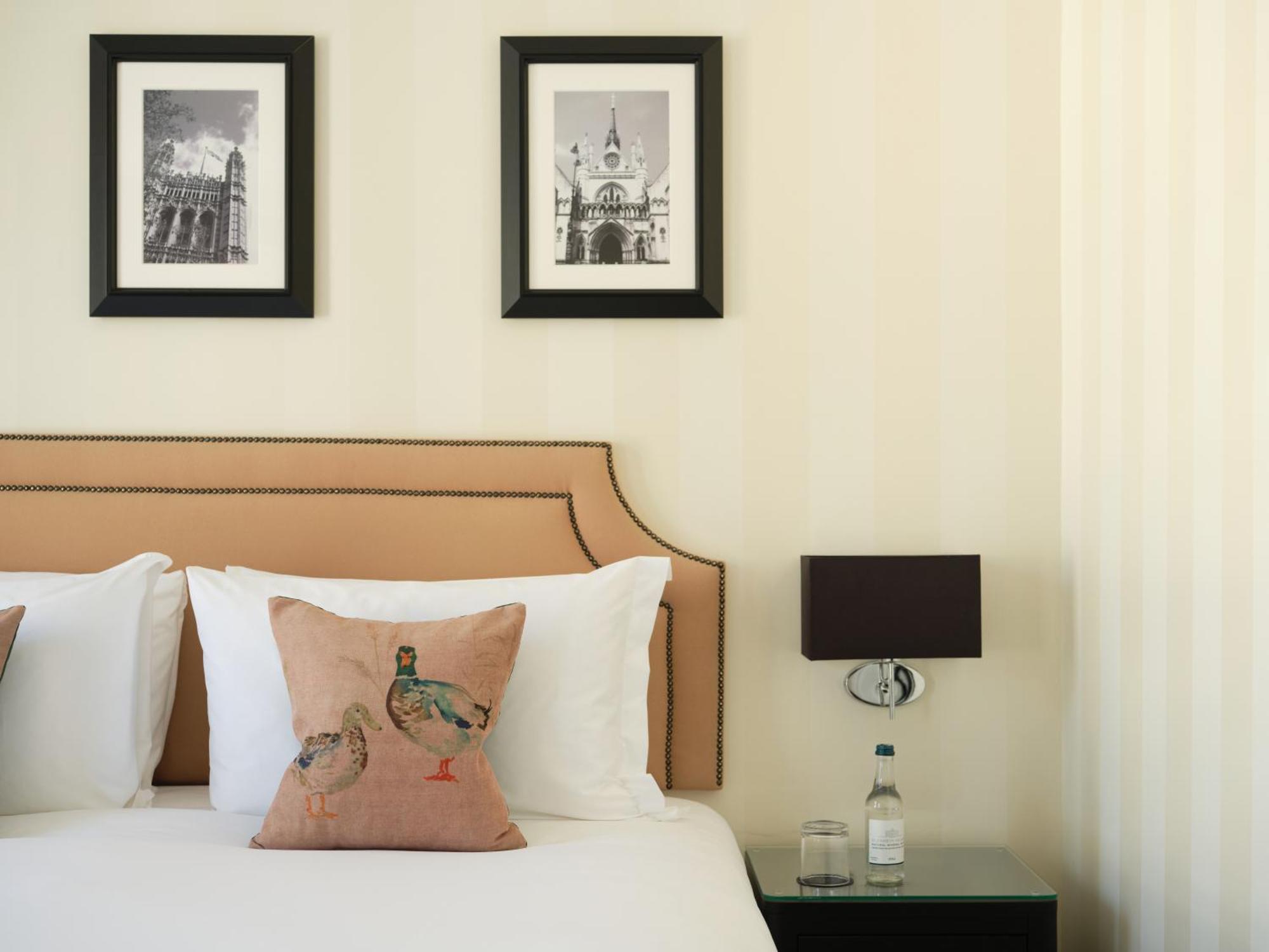 Classic Double Guest room 1 Double City view