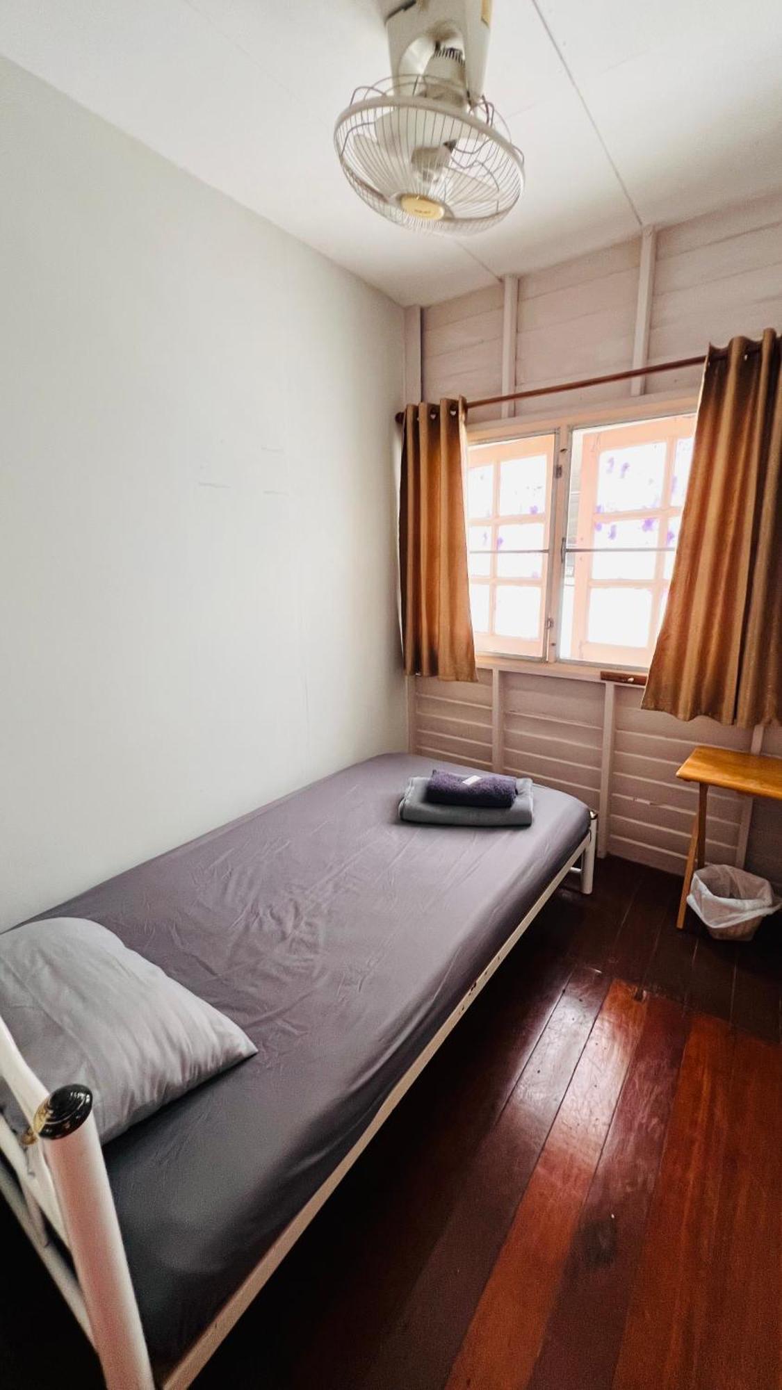 Single Room,1699069923:JPEG