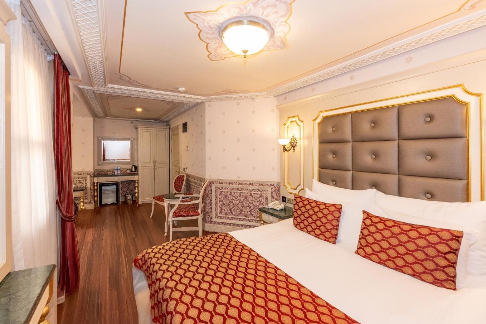 Triple Room Terrace