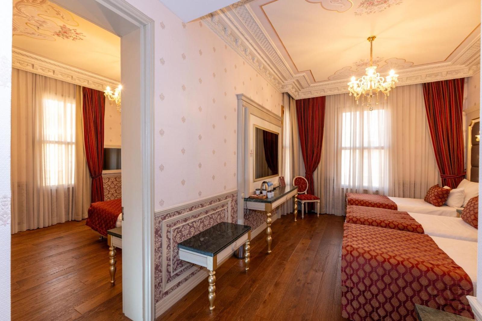 King Suite Bay Window