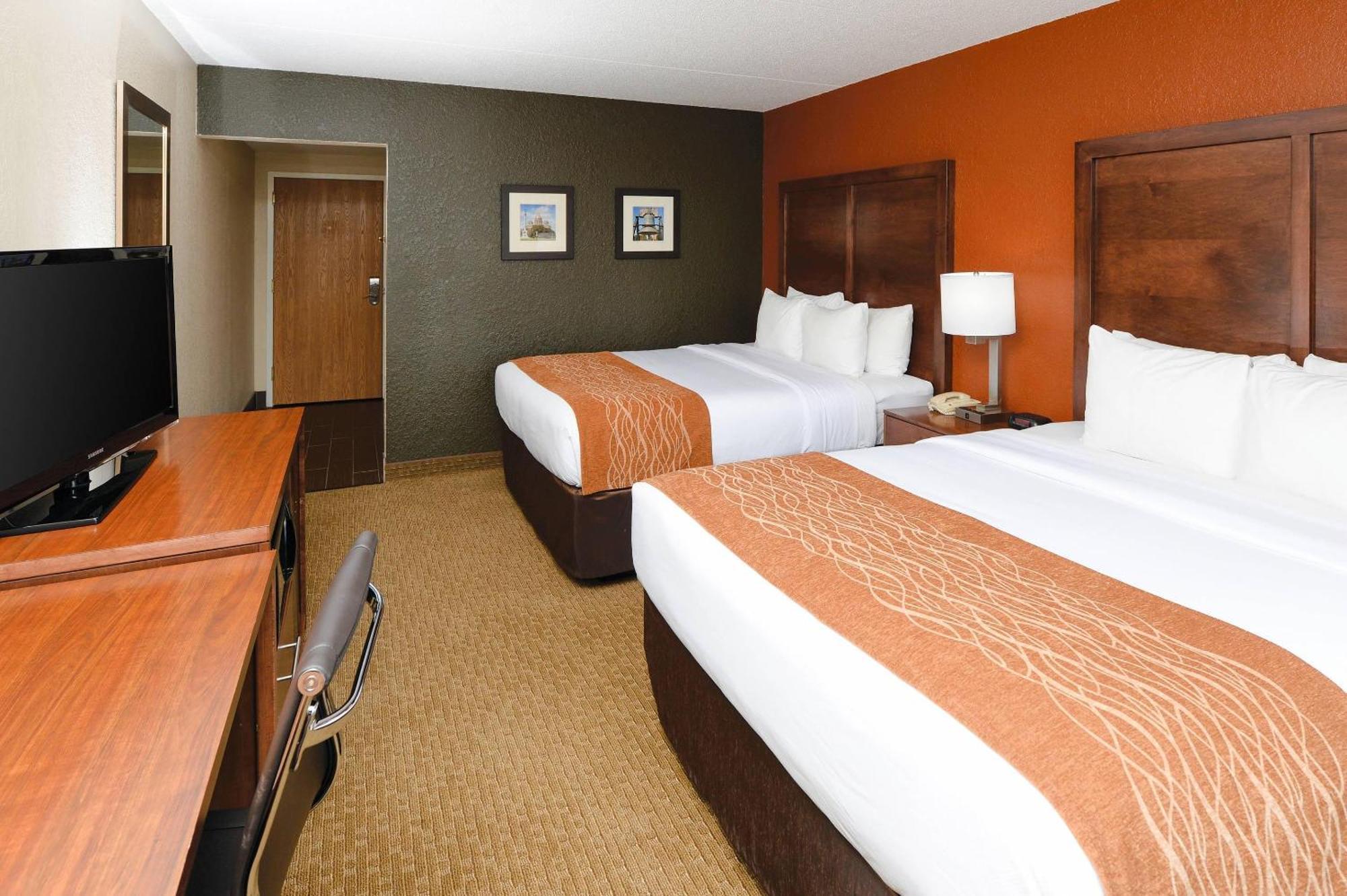 Queen Room Two Queen Beds