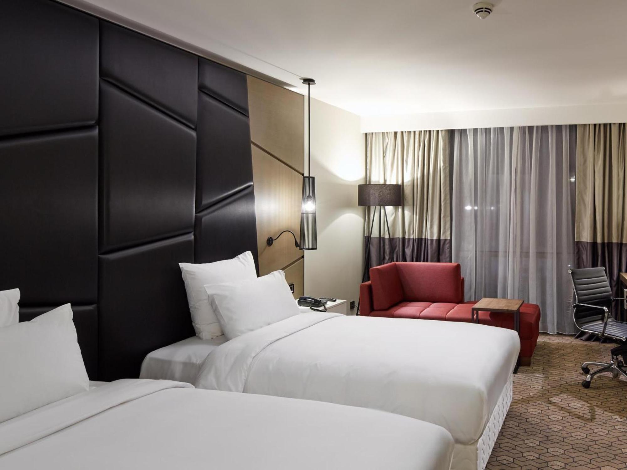 Deluxe Room with Twin Bed - City View,1703582043:JPEG