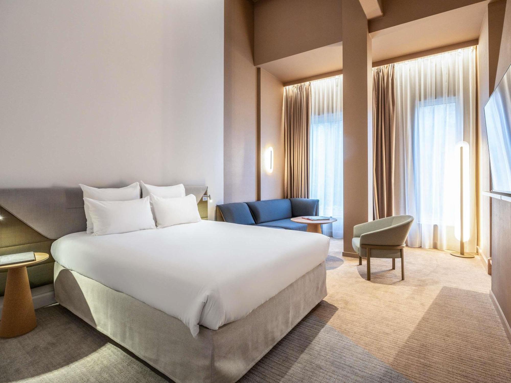 Deluxe Room with Double Bed and Bunk Beds,1704844683:JPEG