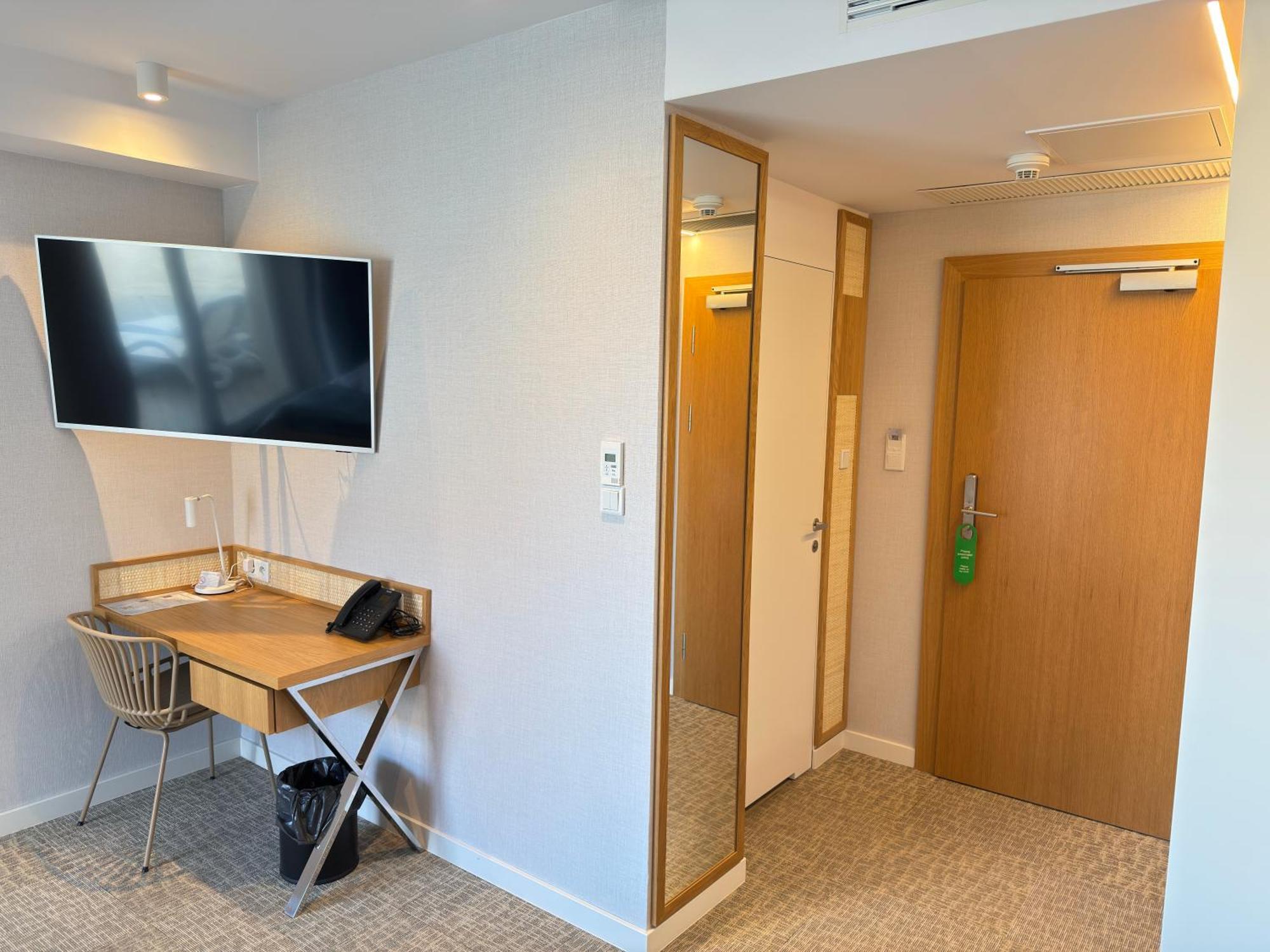 Deluxe Double Room Beach access