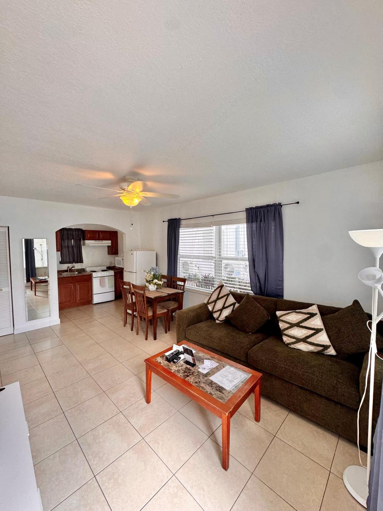 One-Bedroom Suite