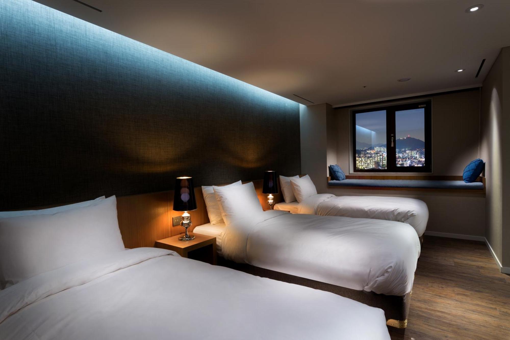 Triple Room