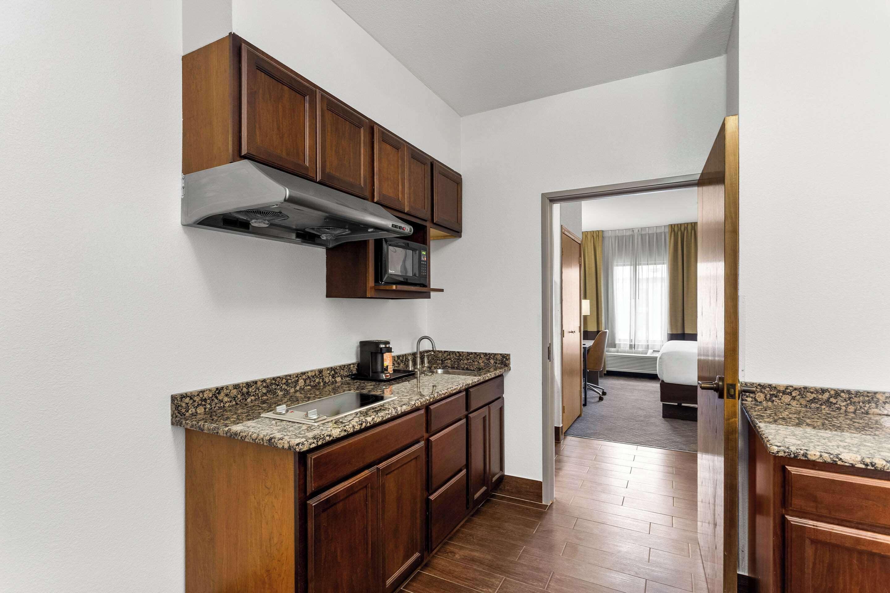 Standard Queen Suite Two Queen Beds