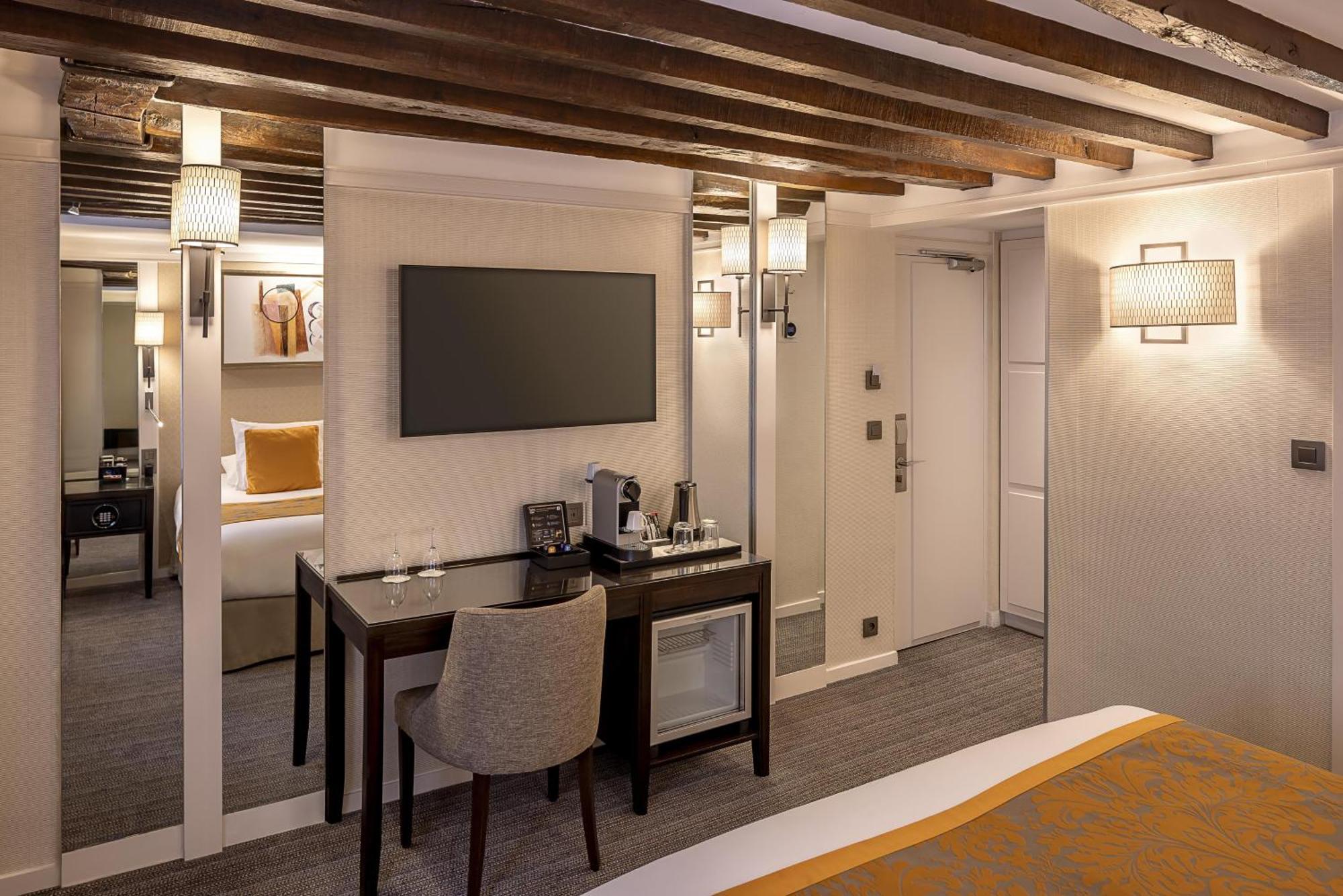 Superior Queen Room