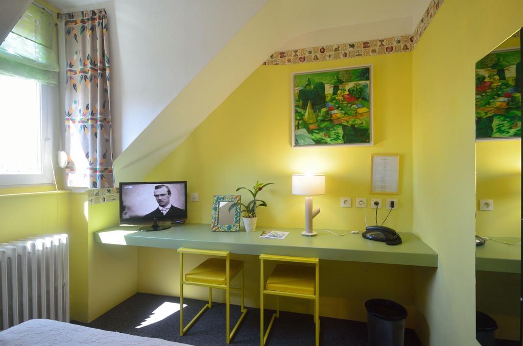 Double Room,758882923:JPEG