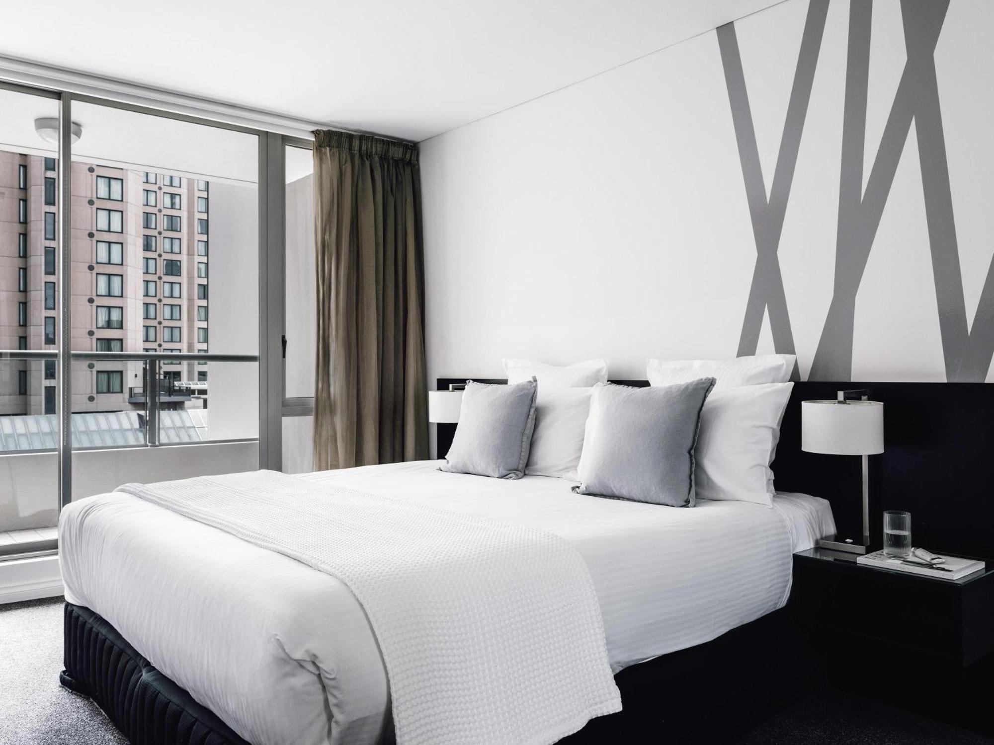 One-Bedroom Superior Suite Balcony Floors 4 9