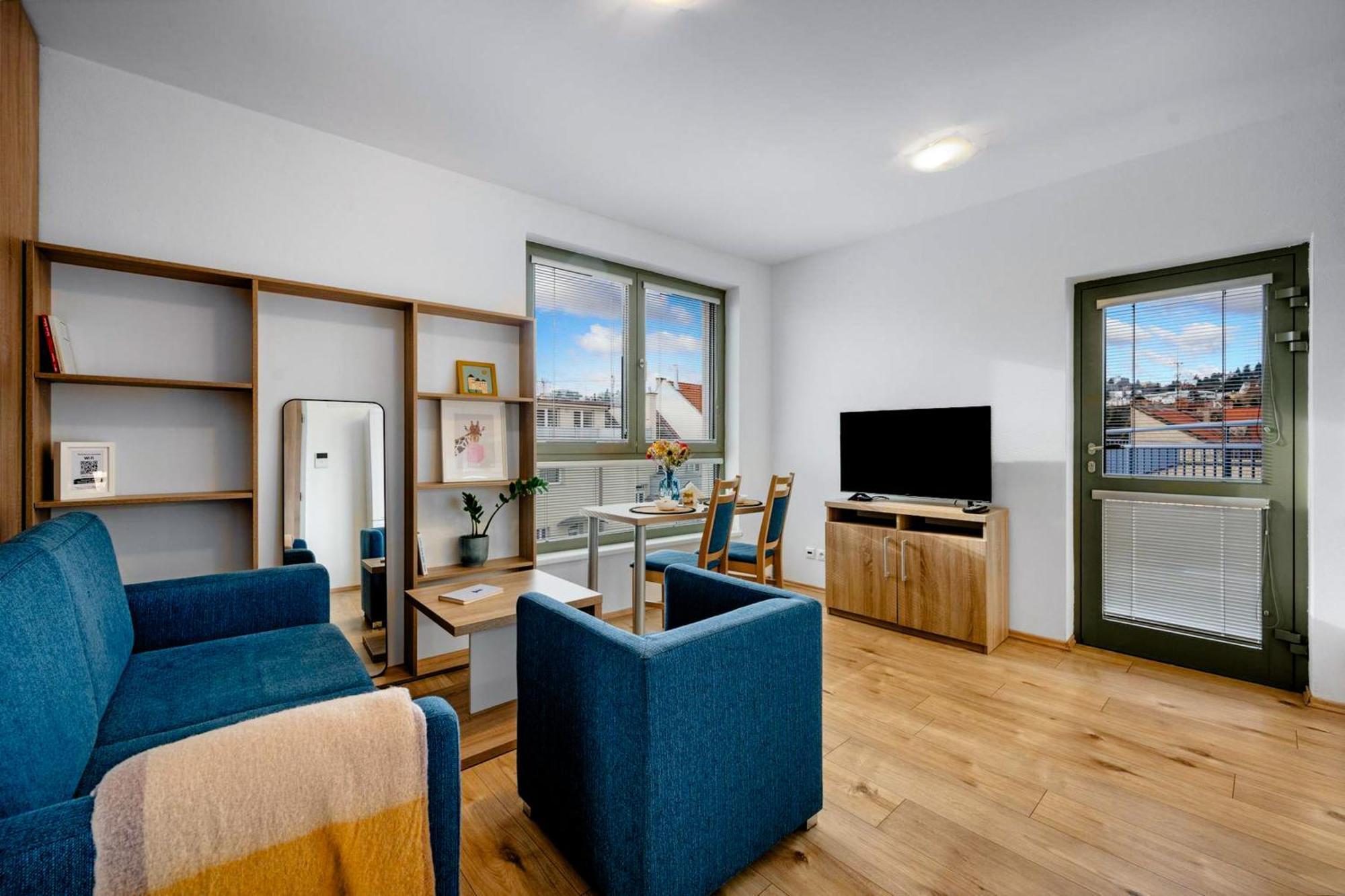 Studio Apartment