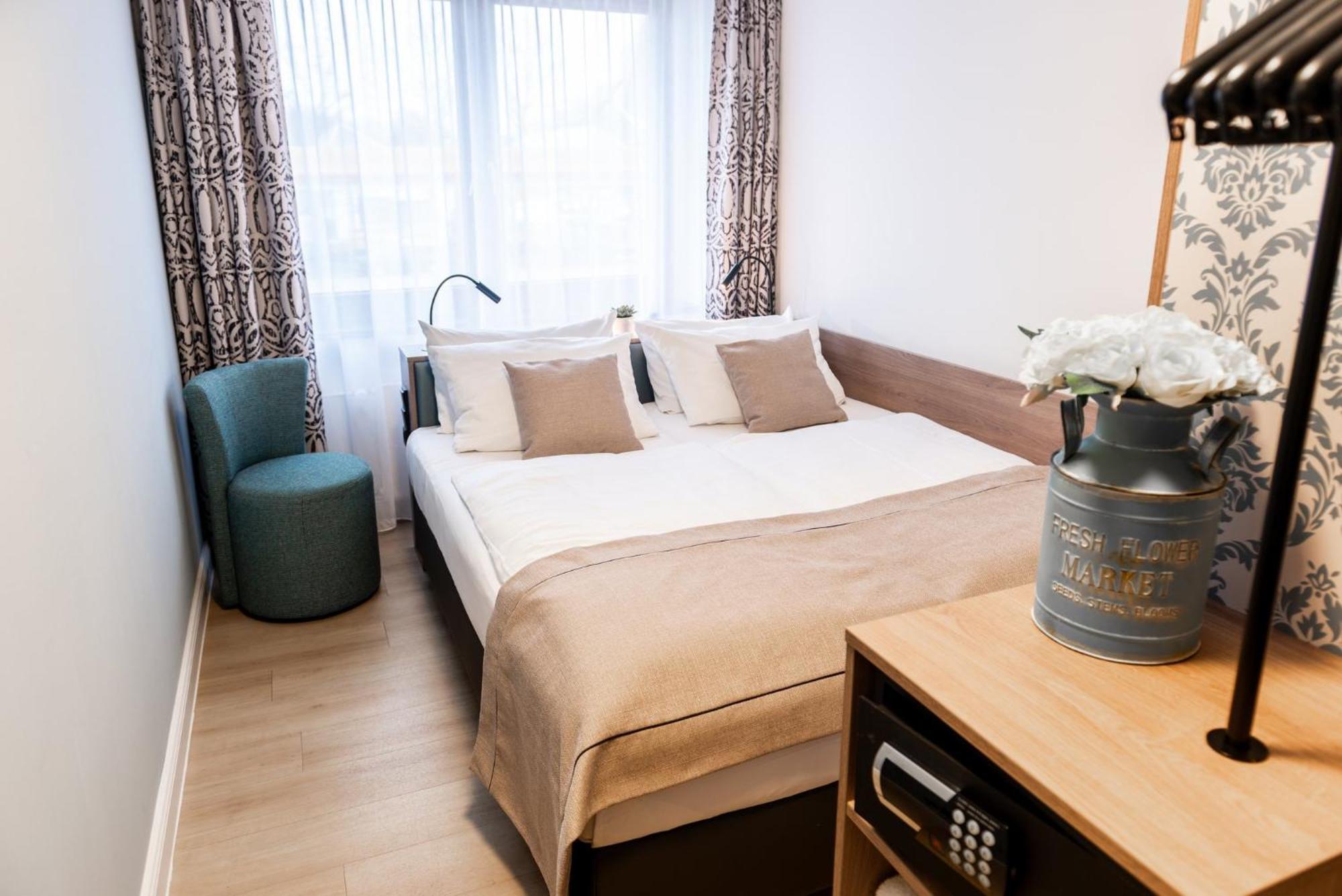Cosy Queen Room