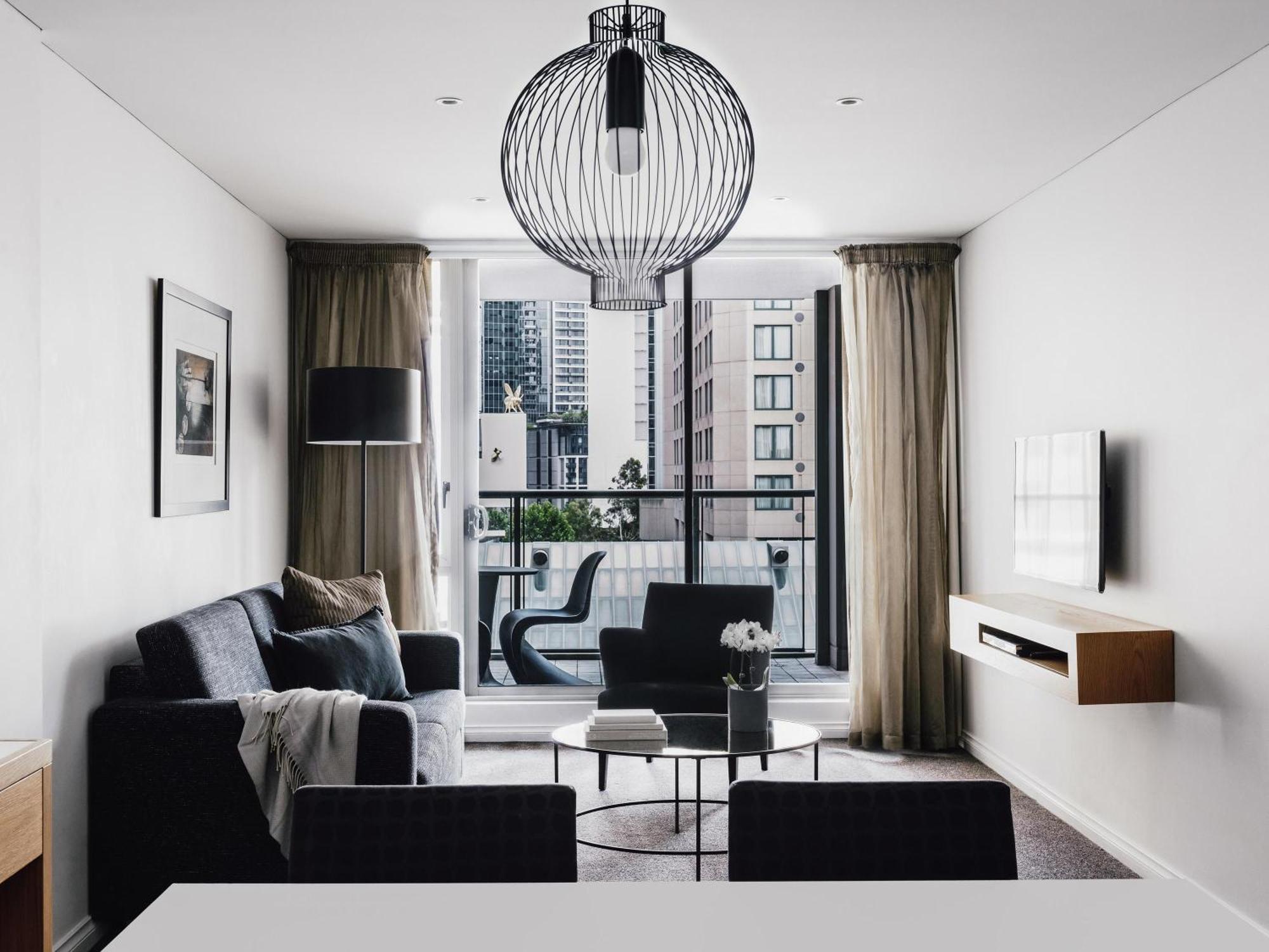 One-Bedroom Superior Suite Balcony Floors 4 9