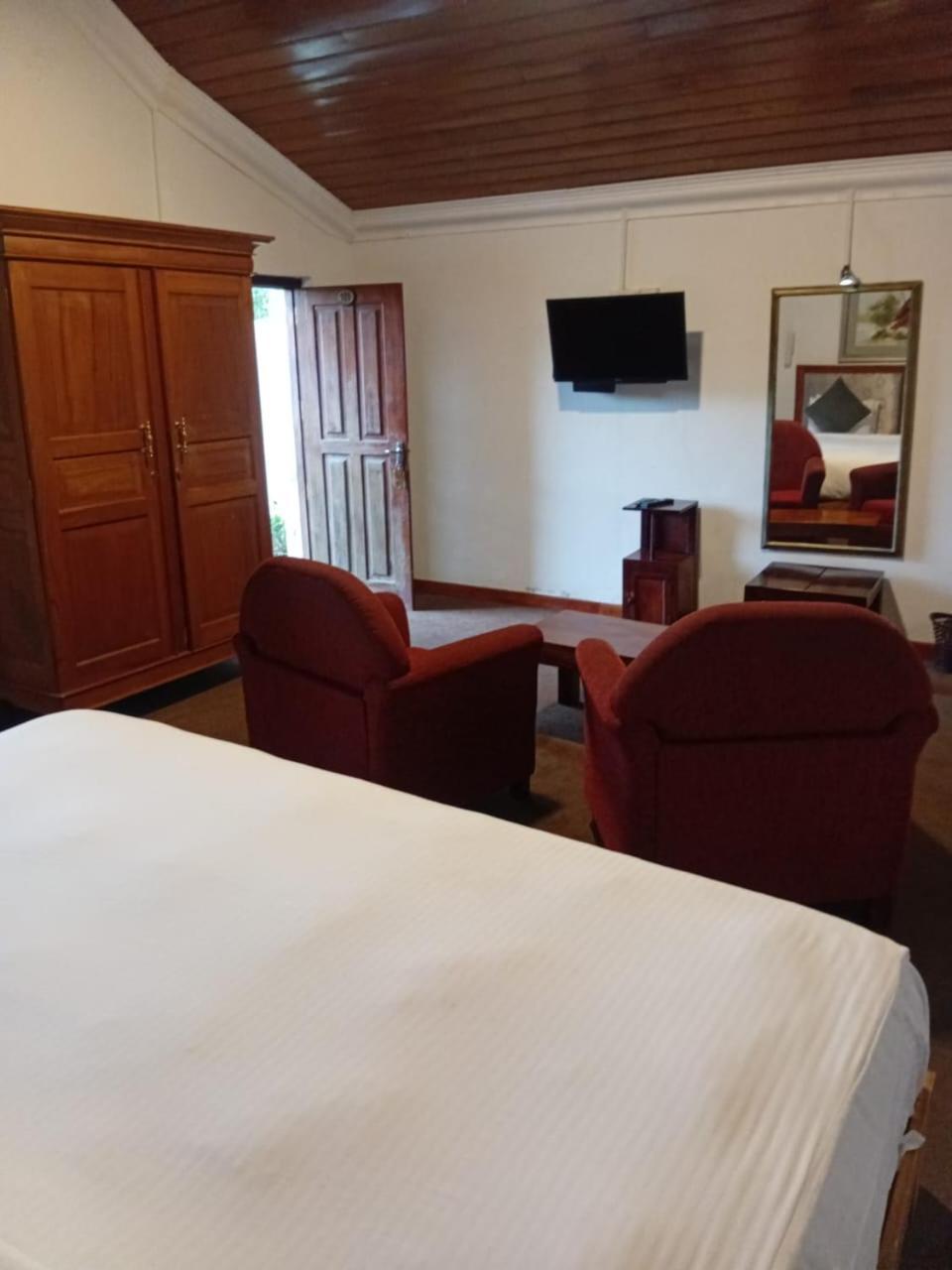 Super Deluxe Triple Room