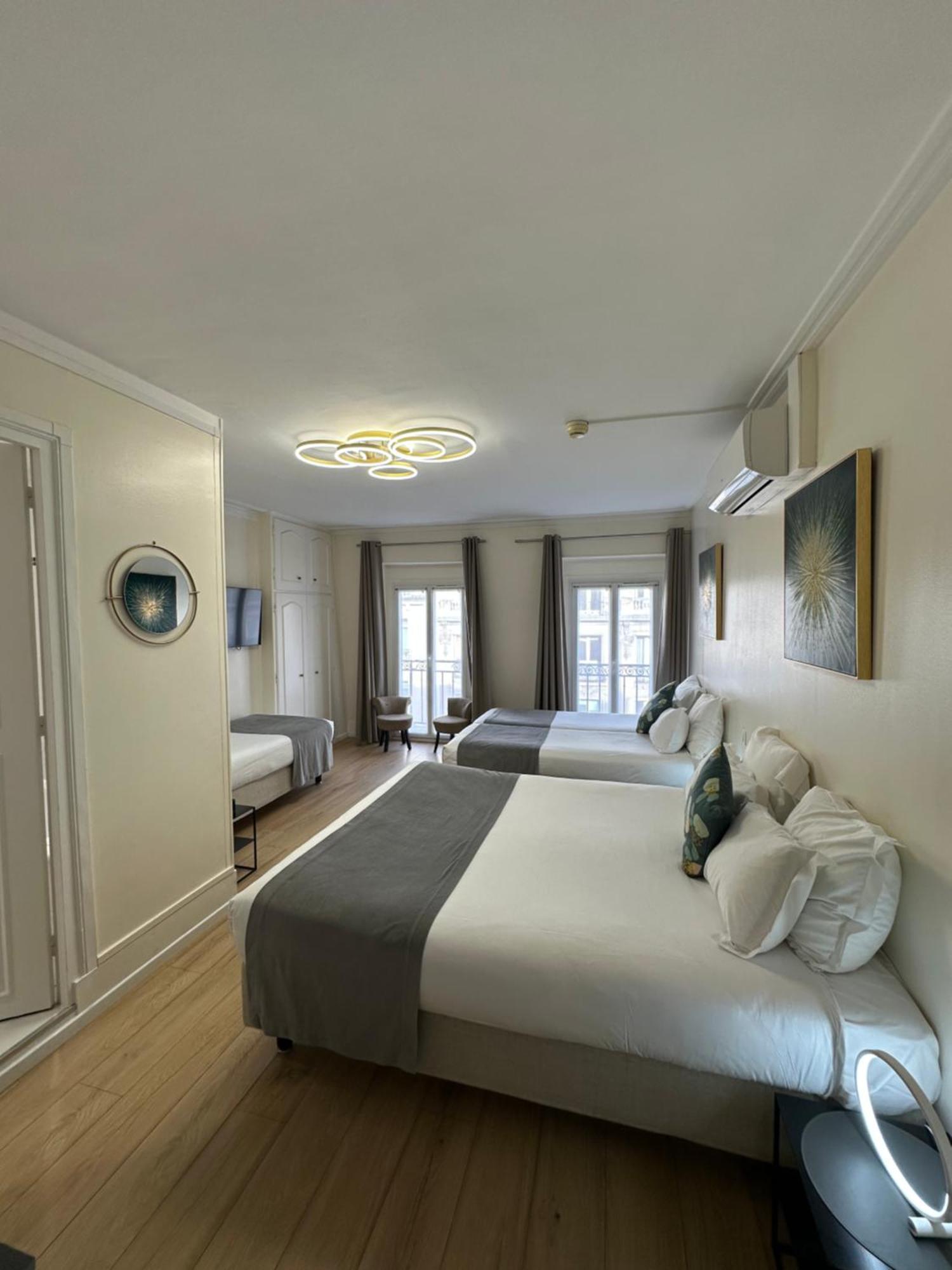Superior Family Room