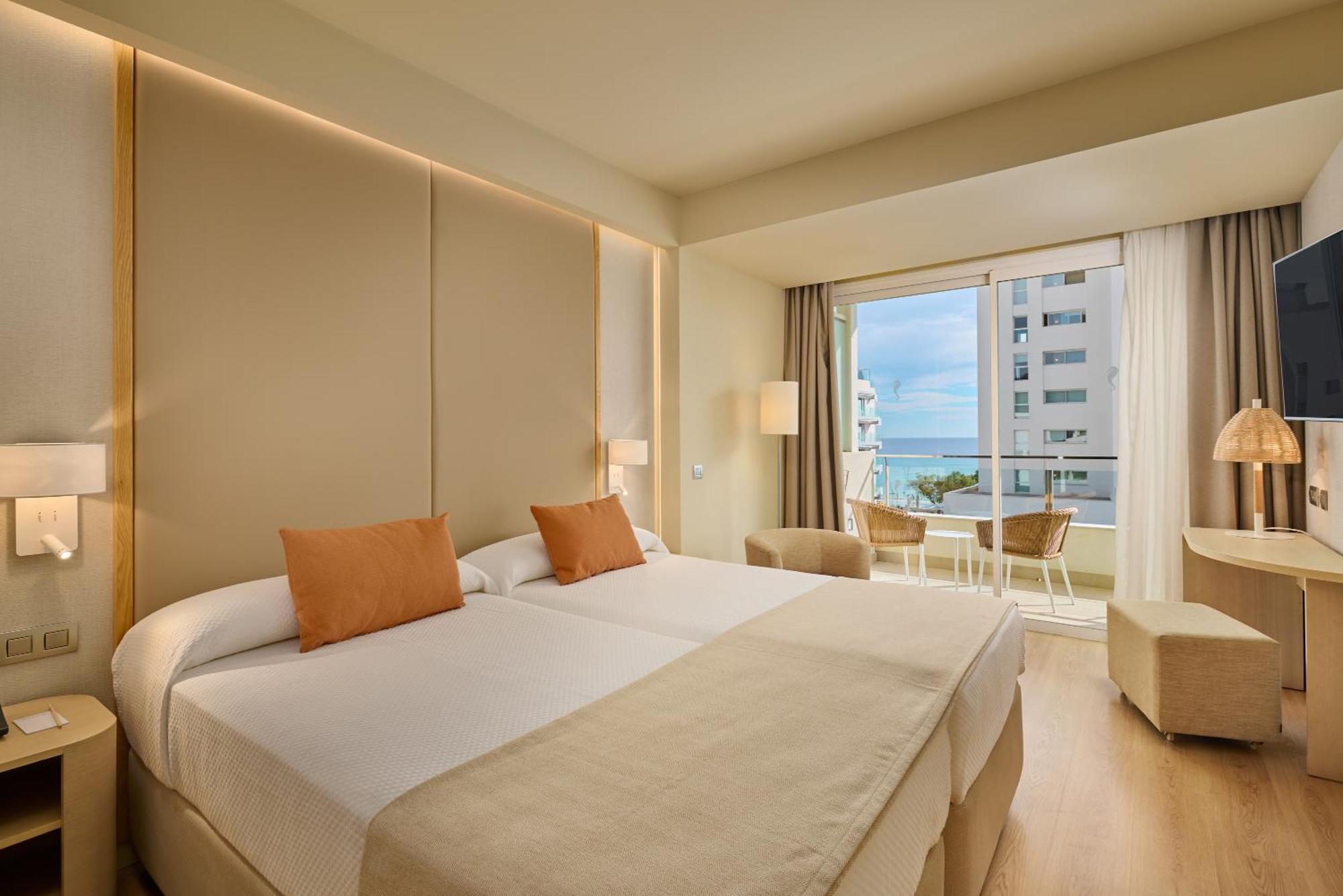 Double Room Pool View