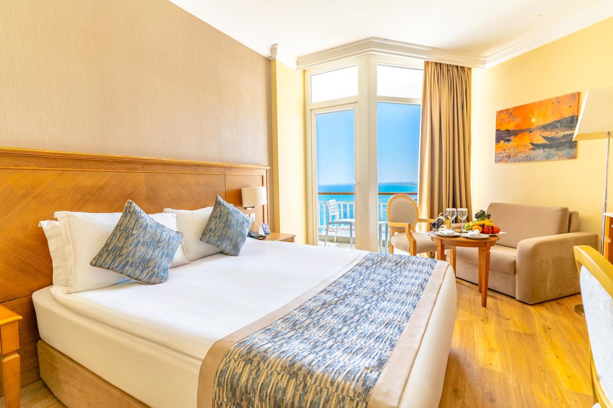 Standard Double or Twin Room Sea View