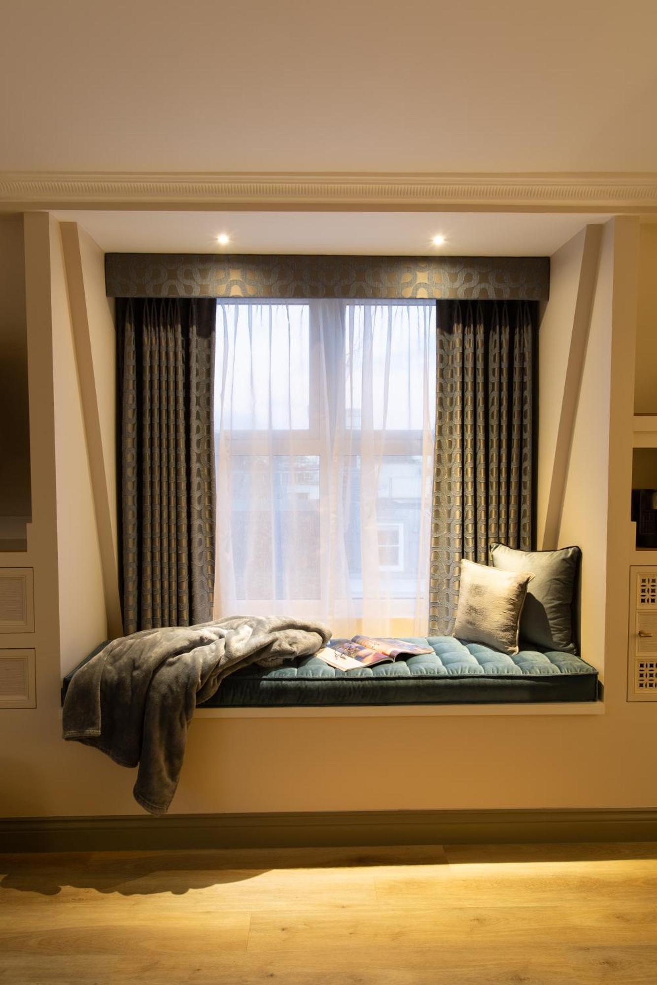 Suite Room