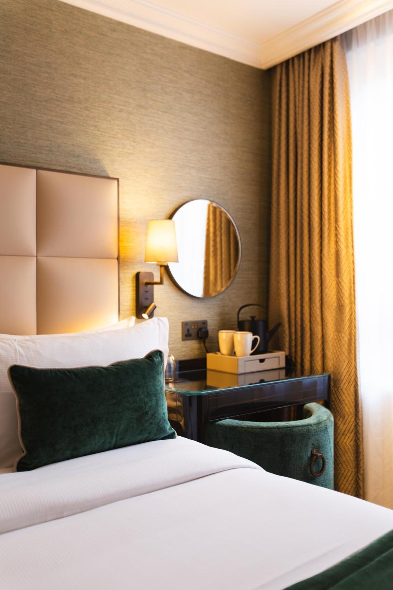The Cosy Double