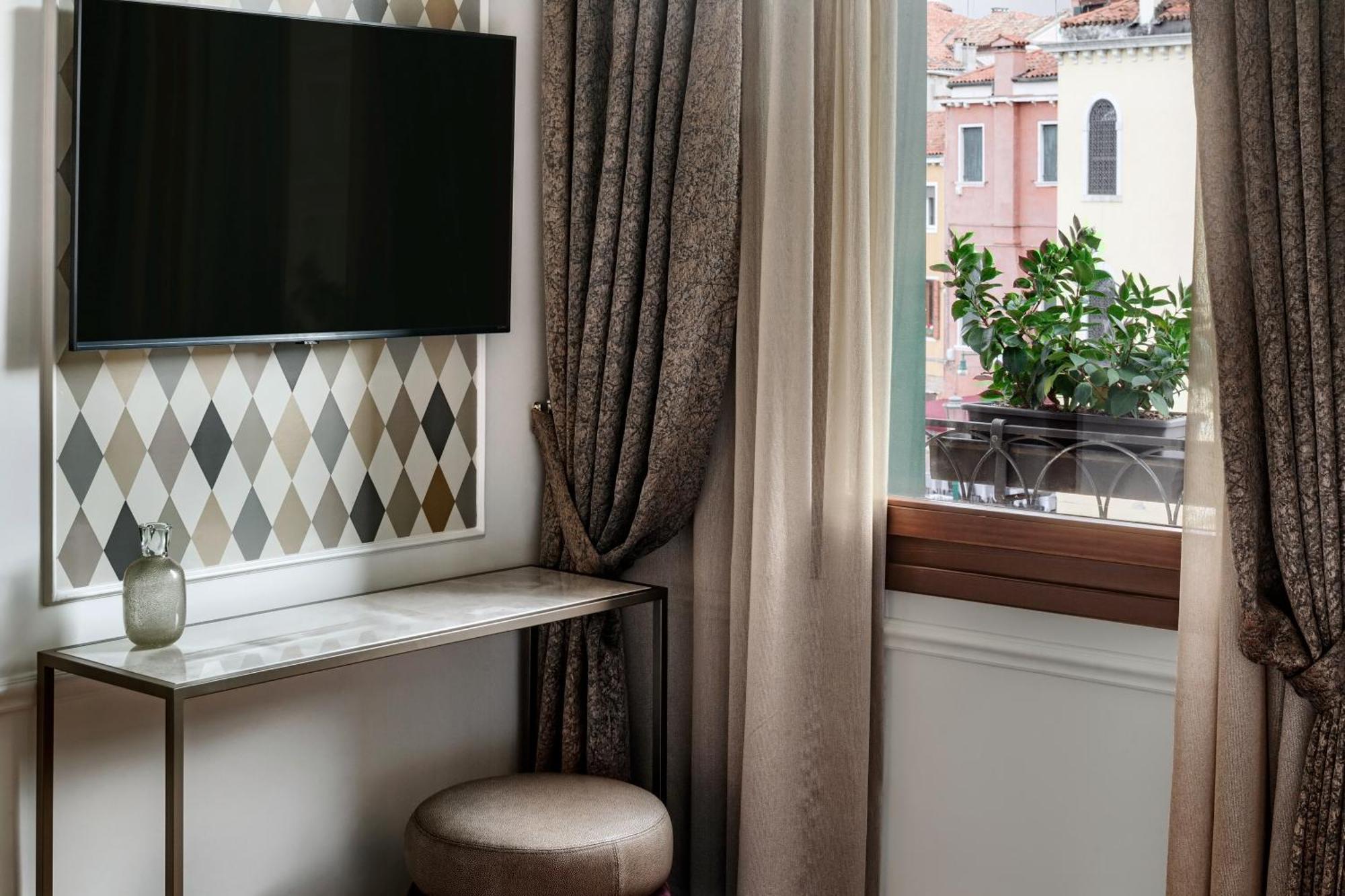 Executive Double Room Canal View