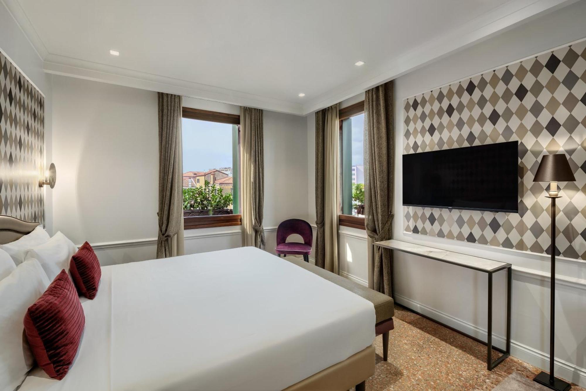 Double Room Canal View