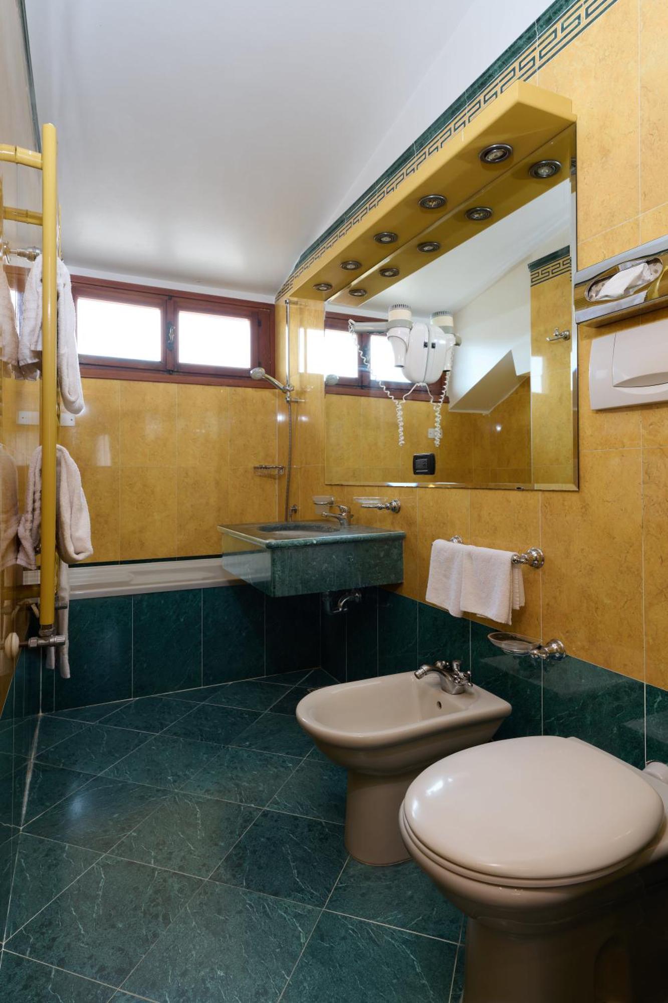 Basic Double Room