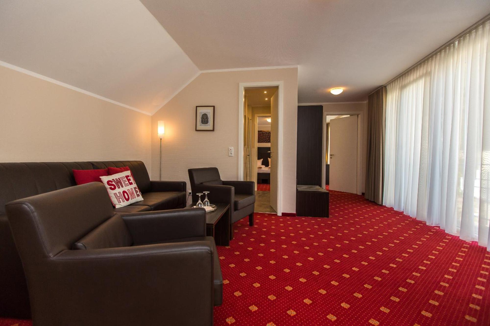 One-Bedroom Suite