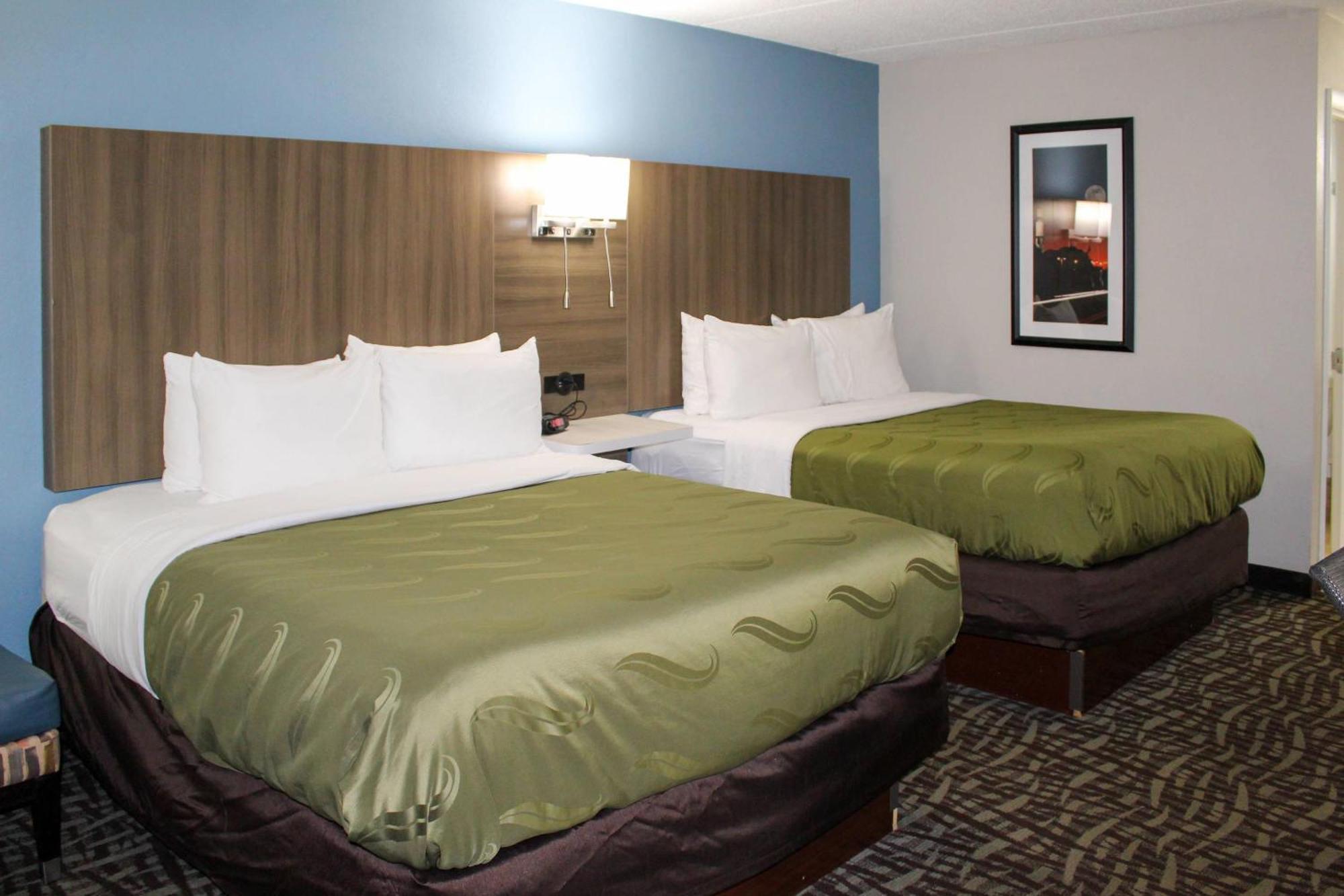 Queen Room Two Queen Beds Non-Smoking