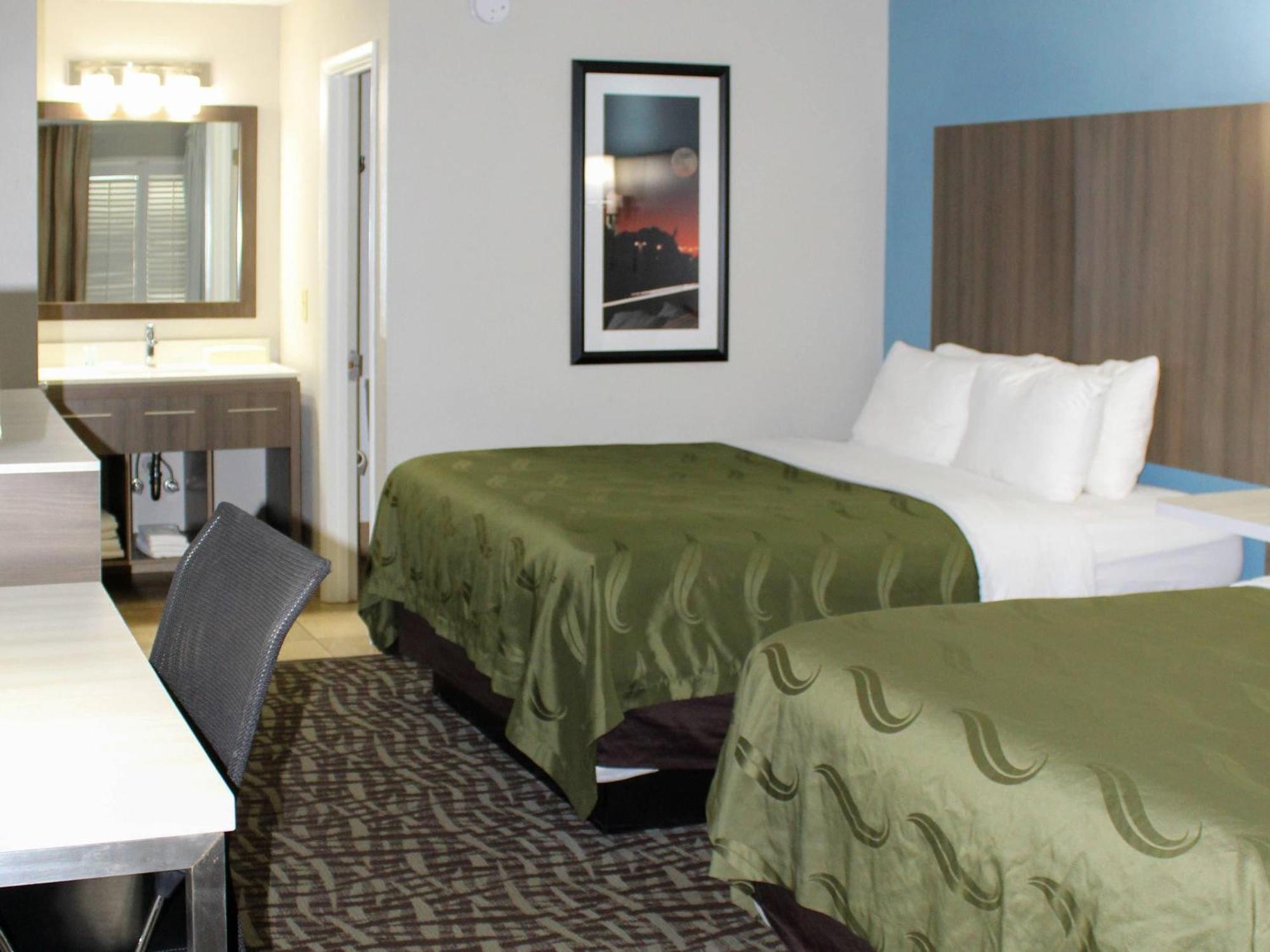 Queen Room Two Queen Beds Non-Smoking